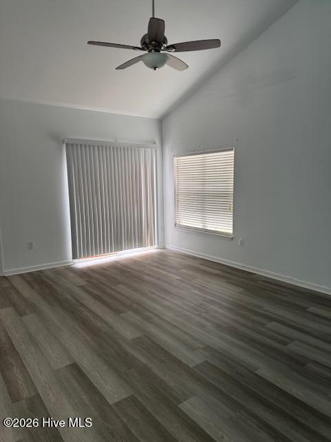 100570390 | Photo 11