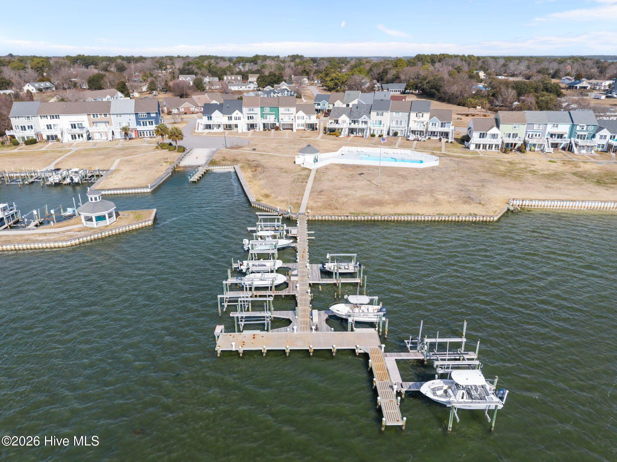 100555604 | Photo 33