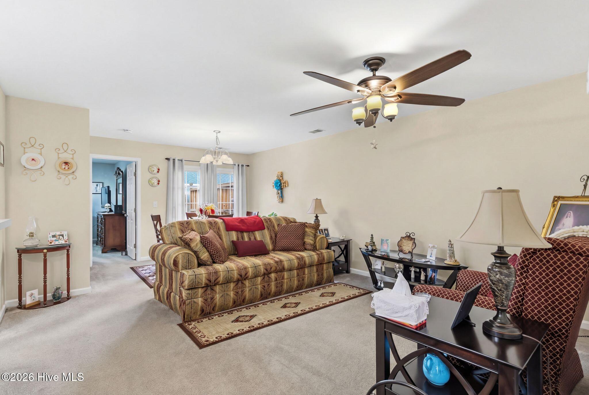 100557831 | Photo 10