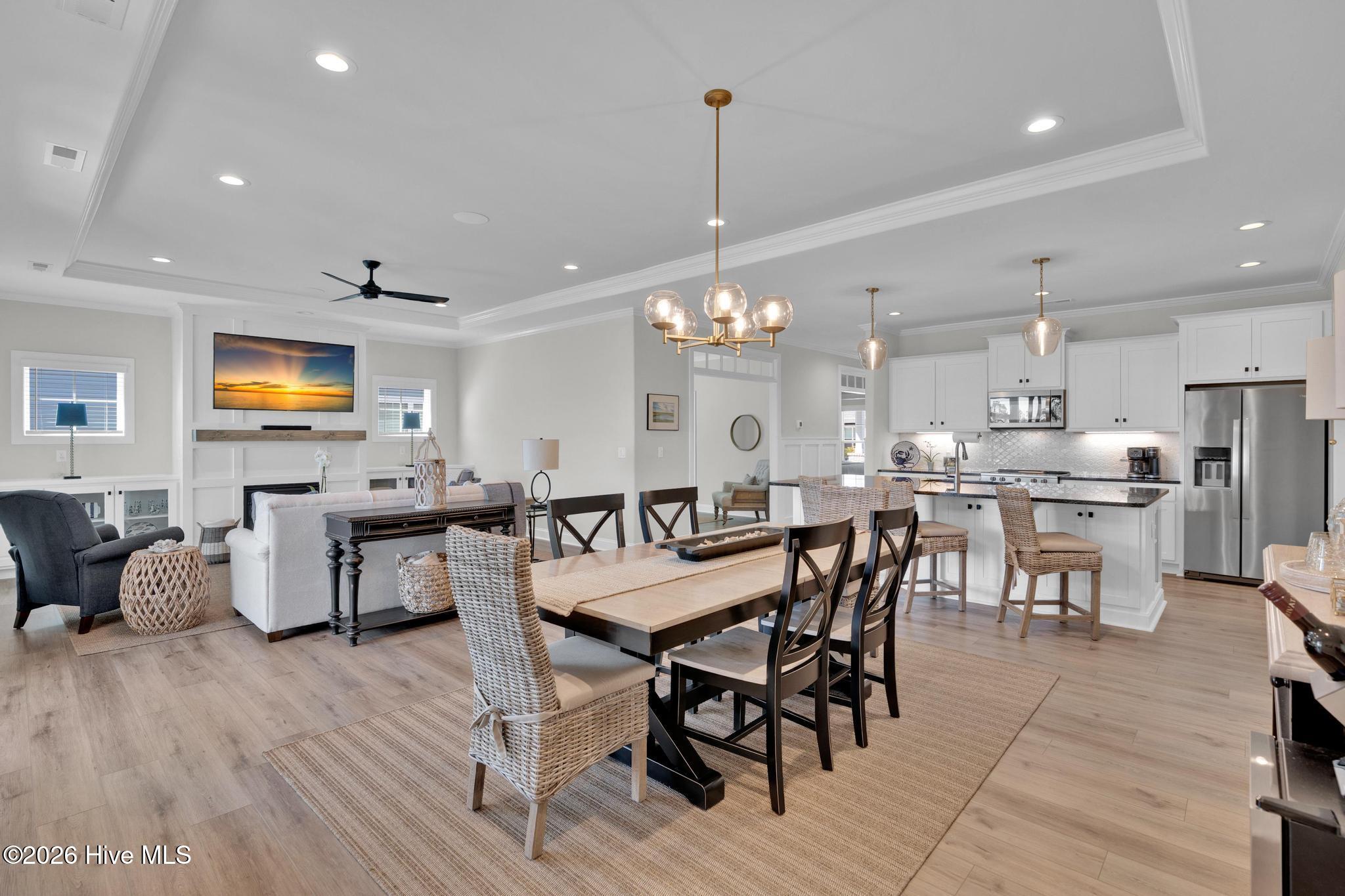 100567650 | Photo 25