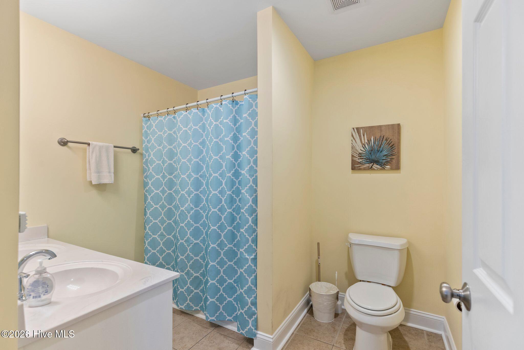 100570292 | Photo 56