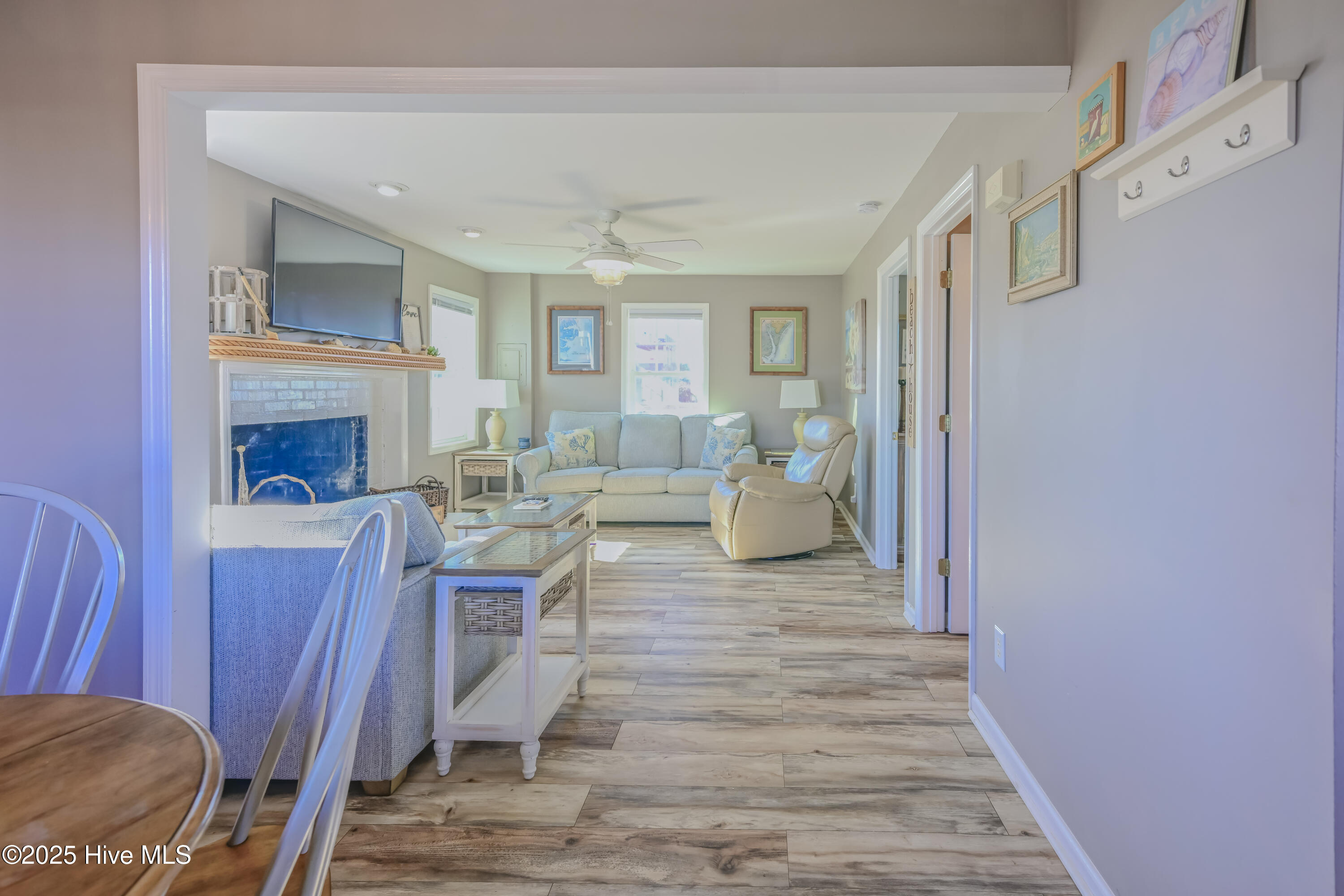 100482049 | Photo 52