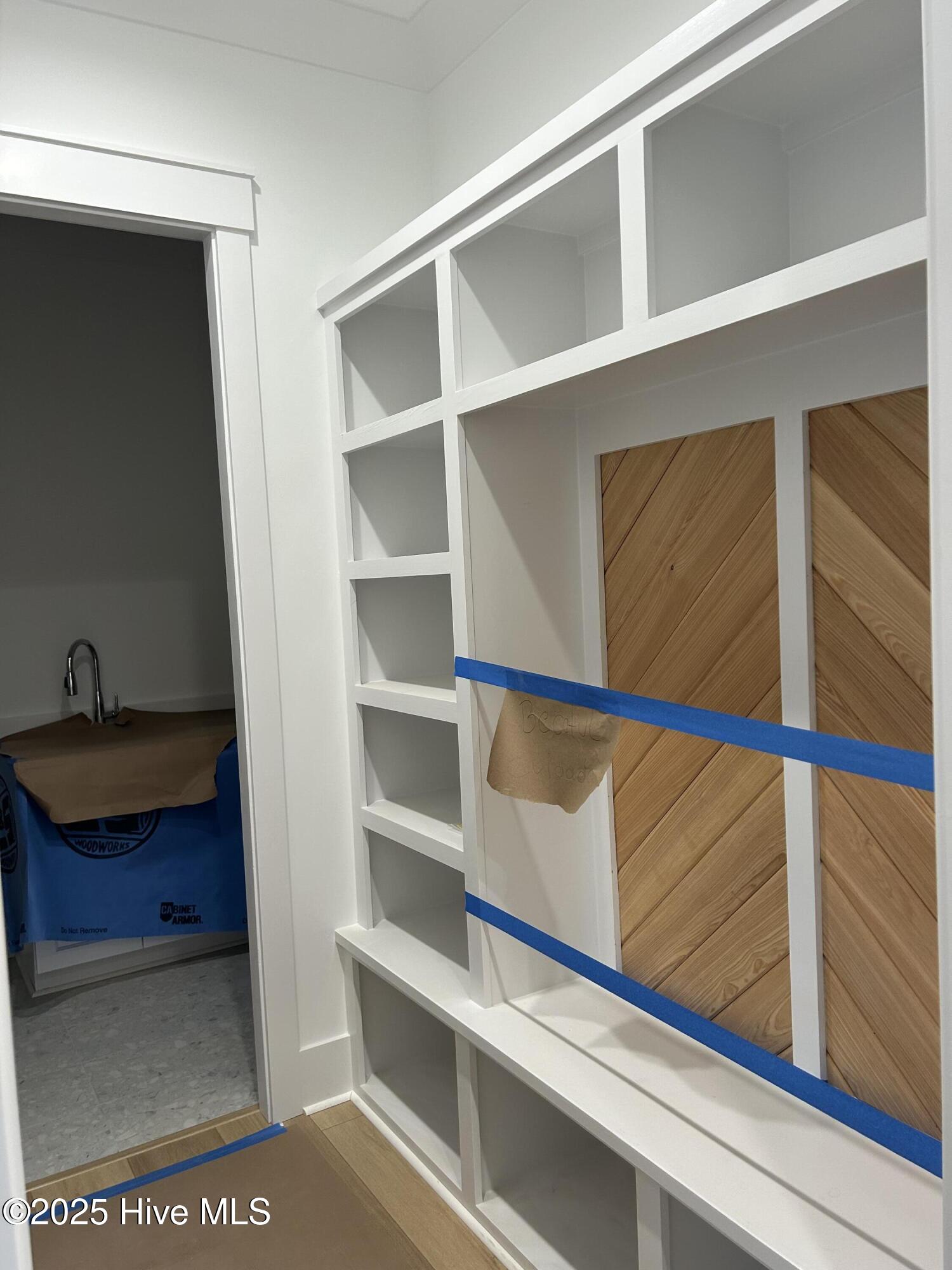 100531087 | Photo 23