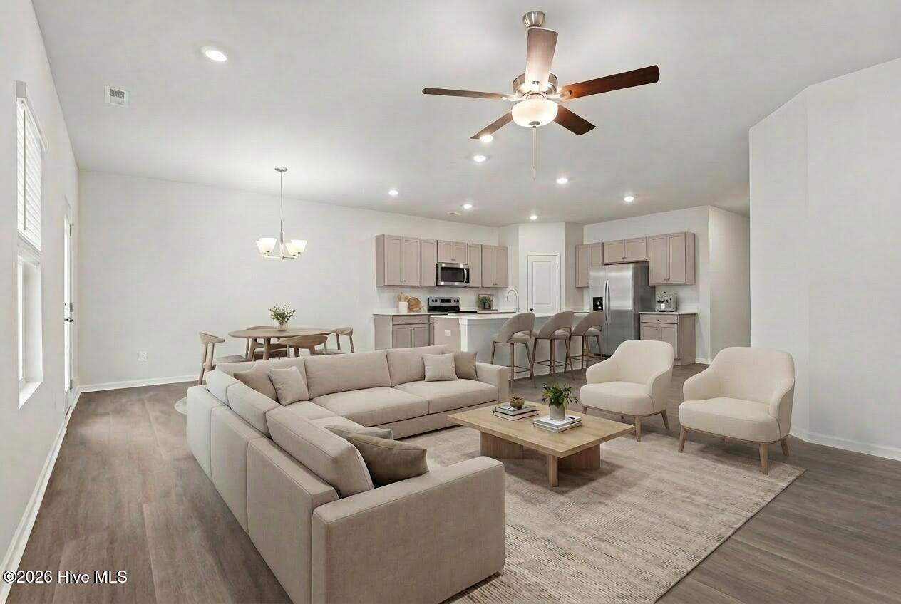 100565512 | Photo 22