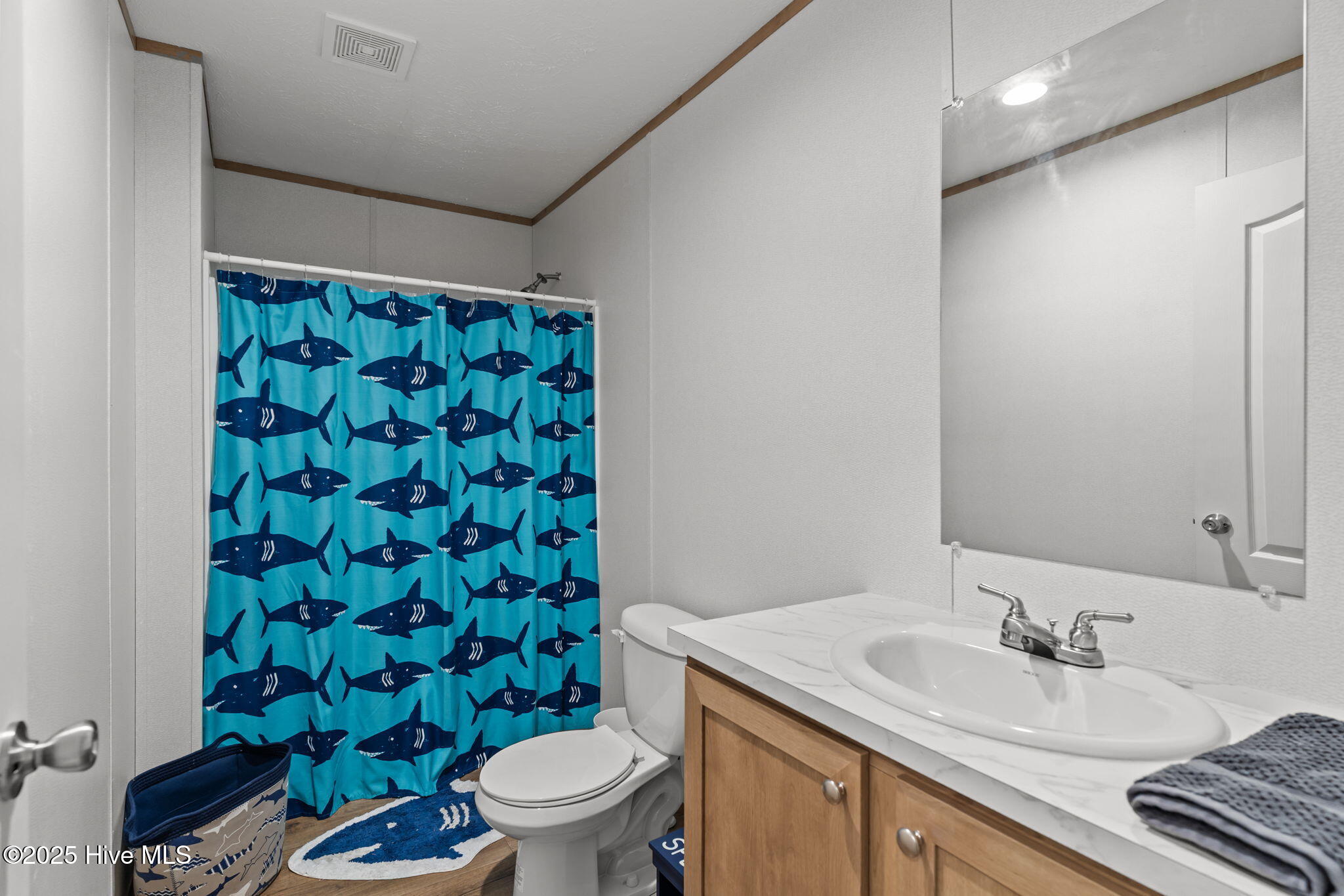 100522935 | Photo 26