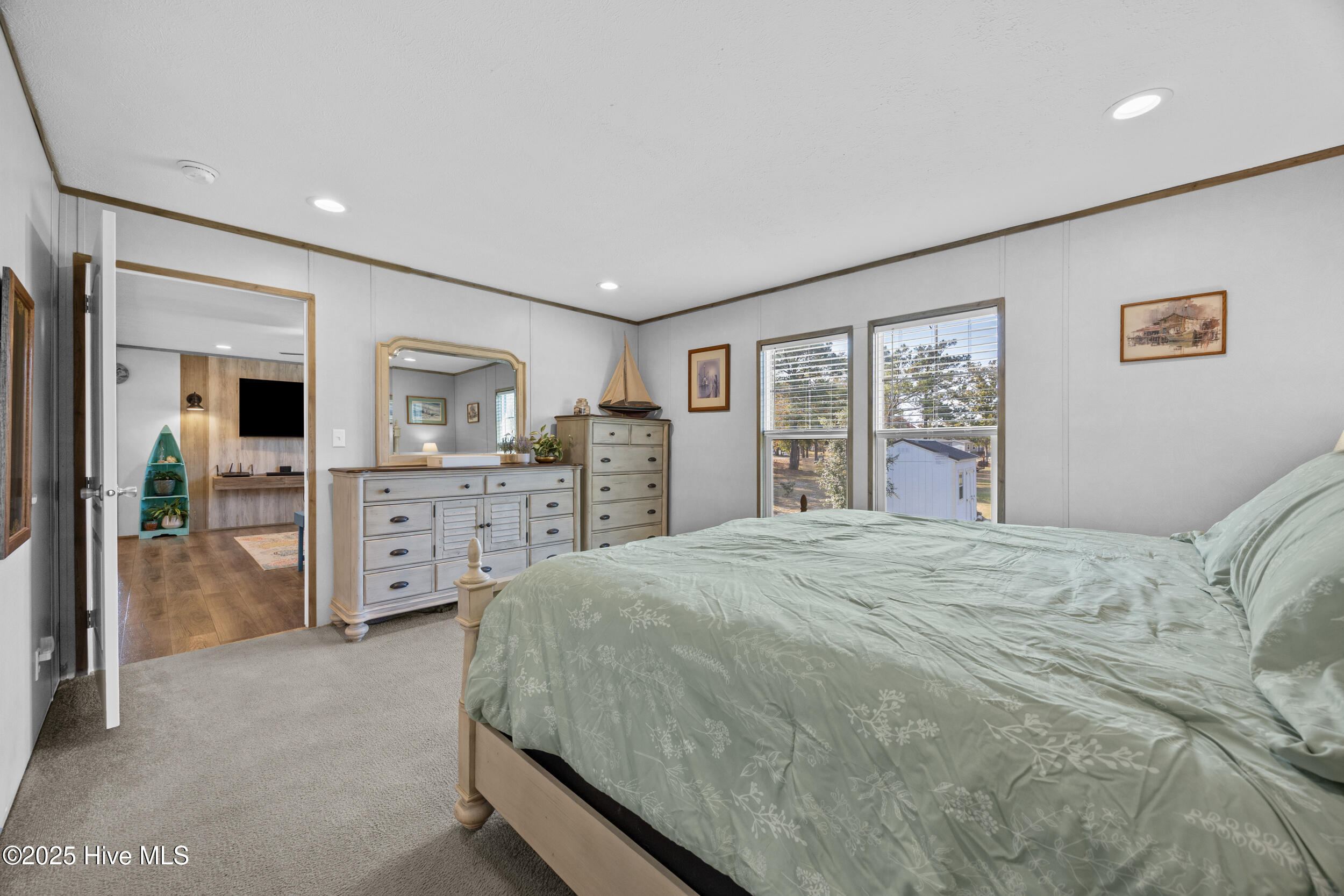 100542726 | Photo 14