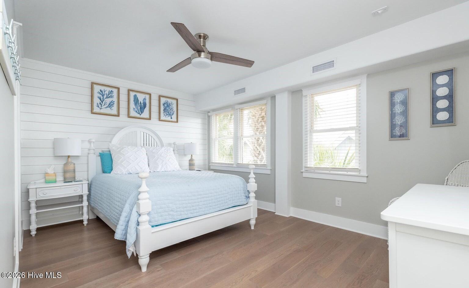 100566503 | Photo 20