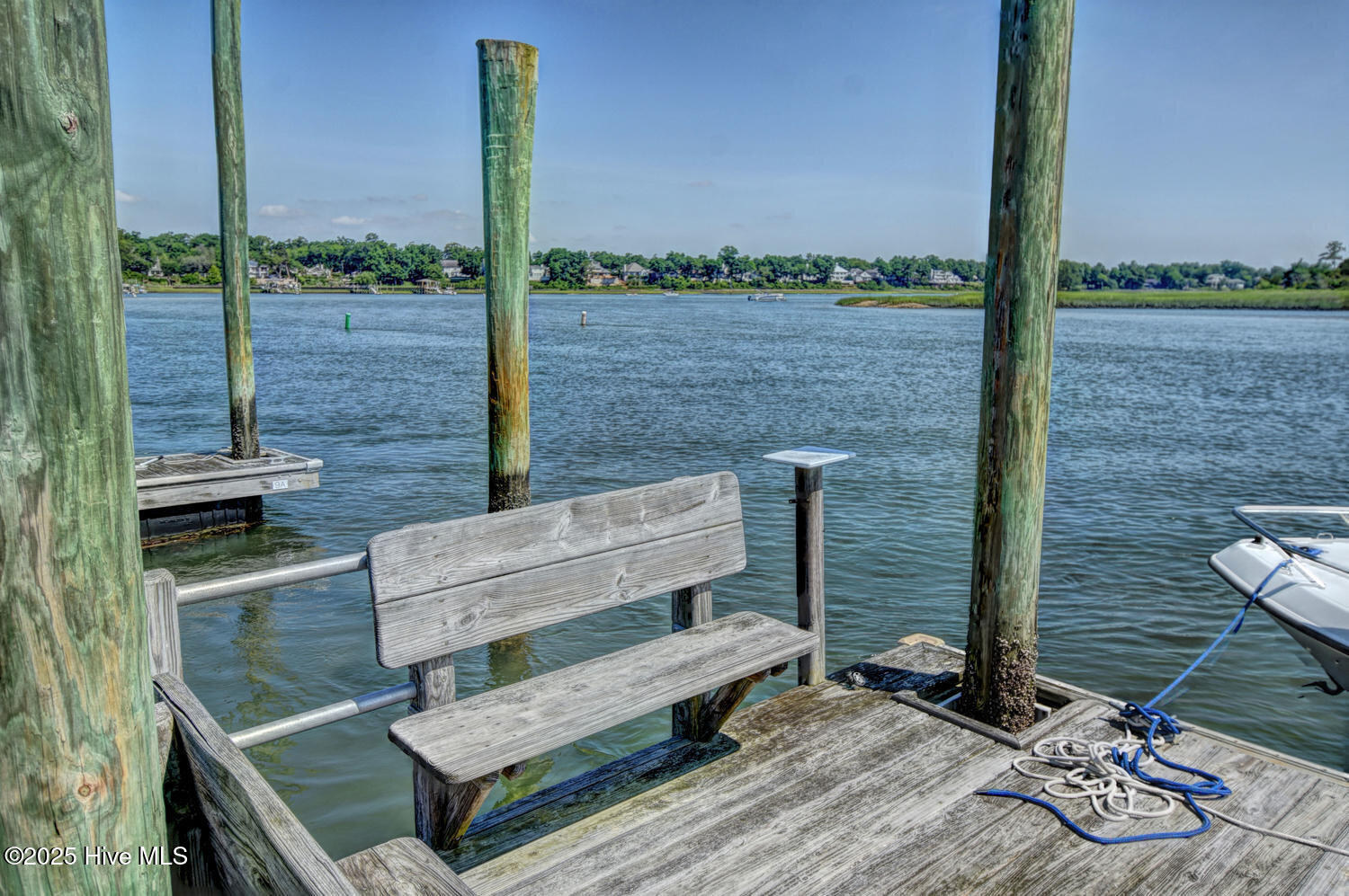 100532571 | Photo 45