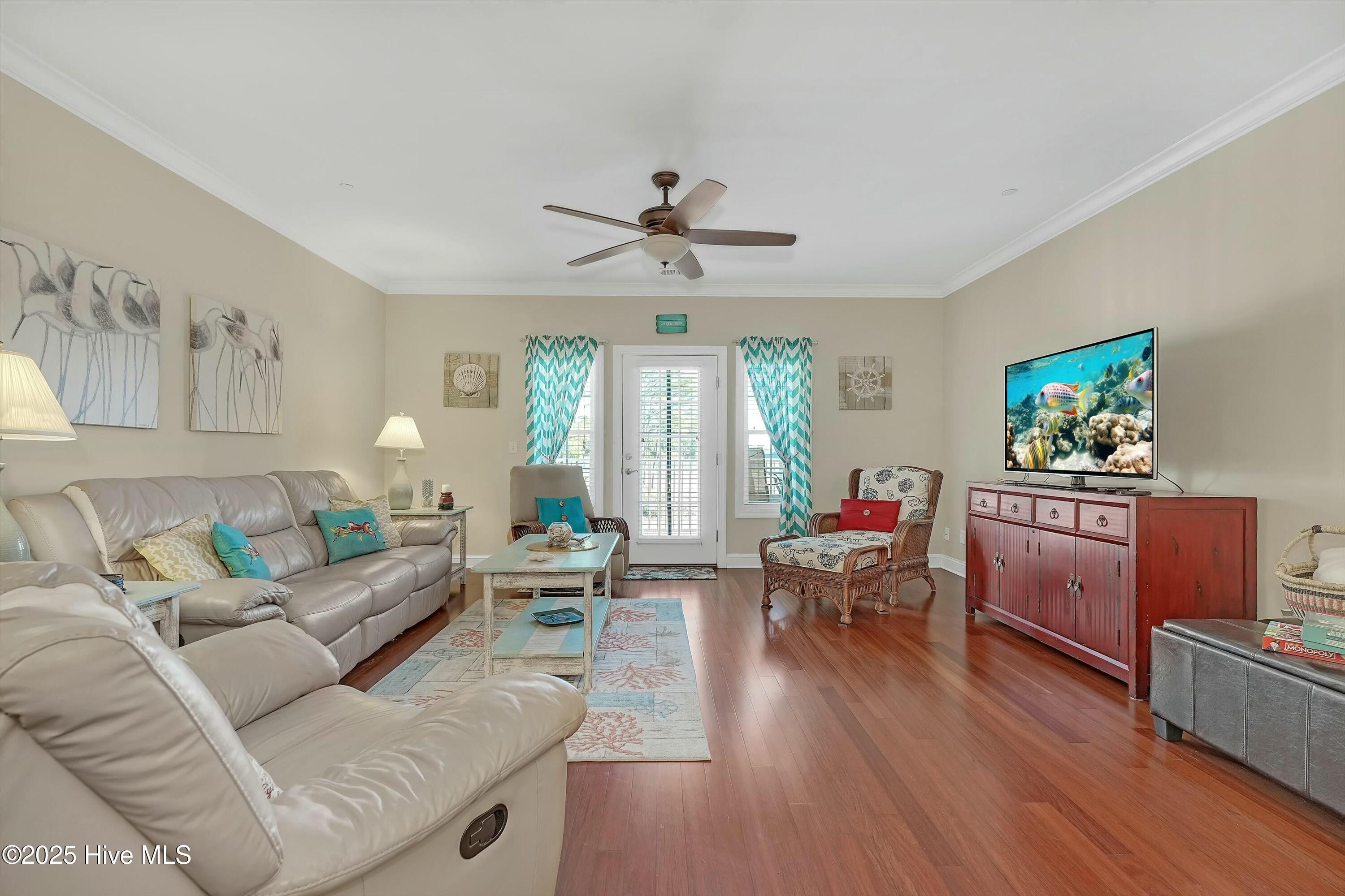 100483051 | Photo 19