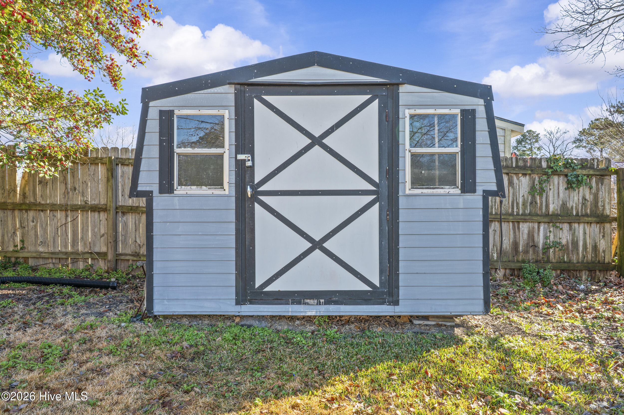 100550340 | Photo 30