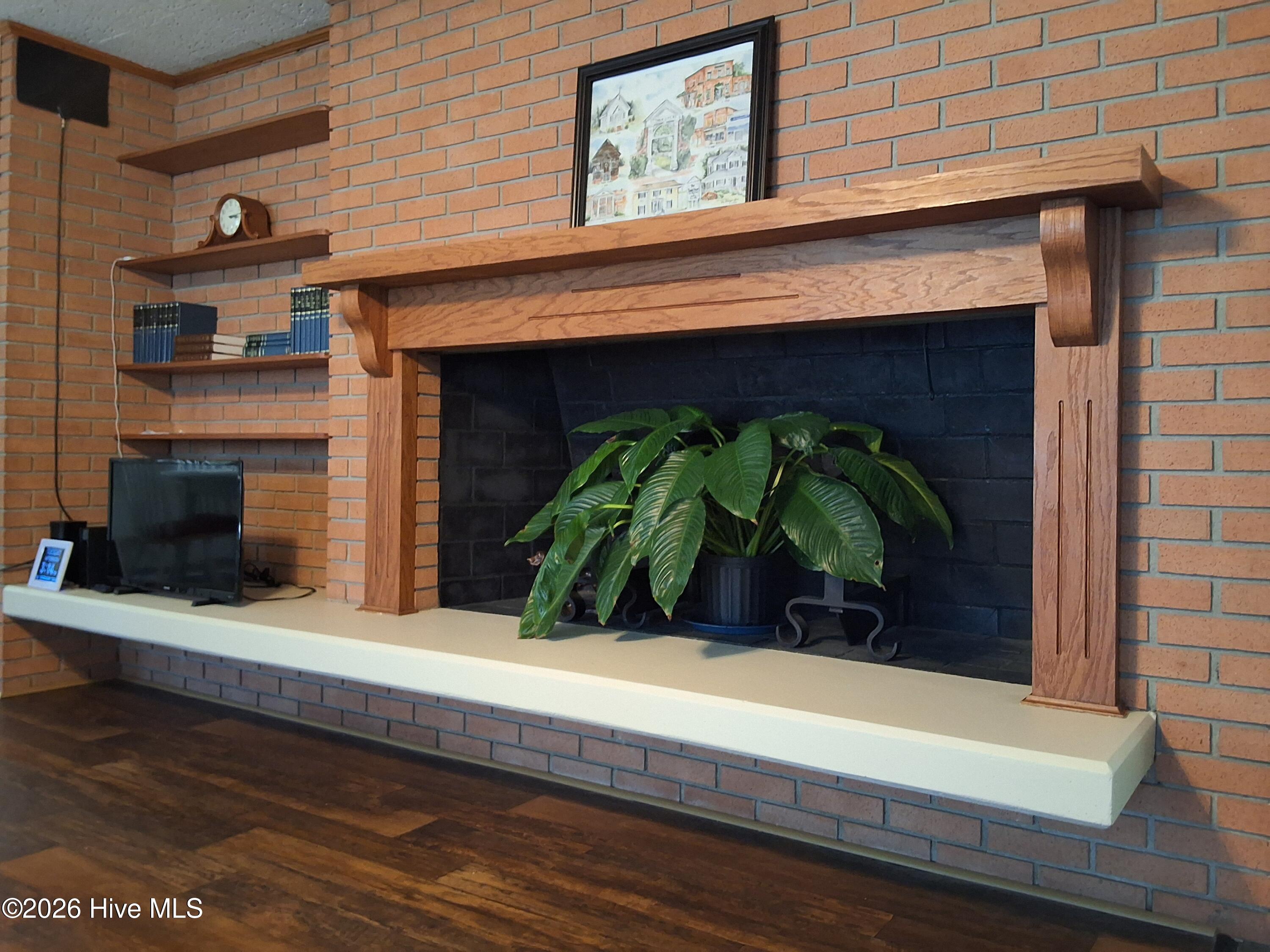 100554569 | Photo 18