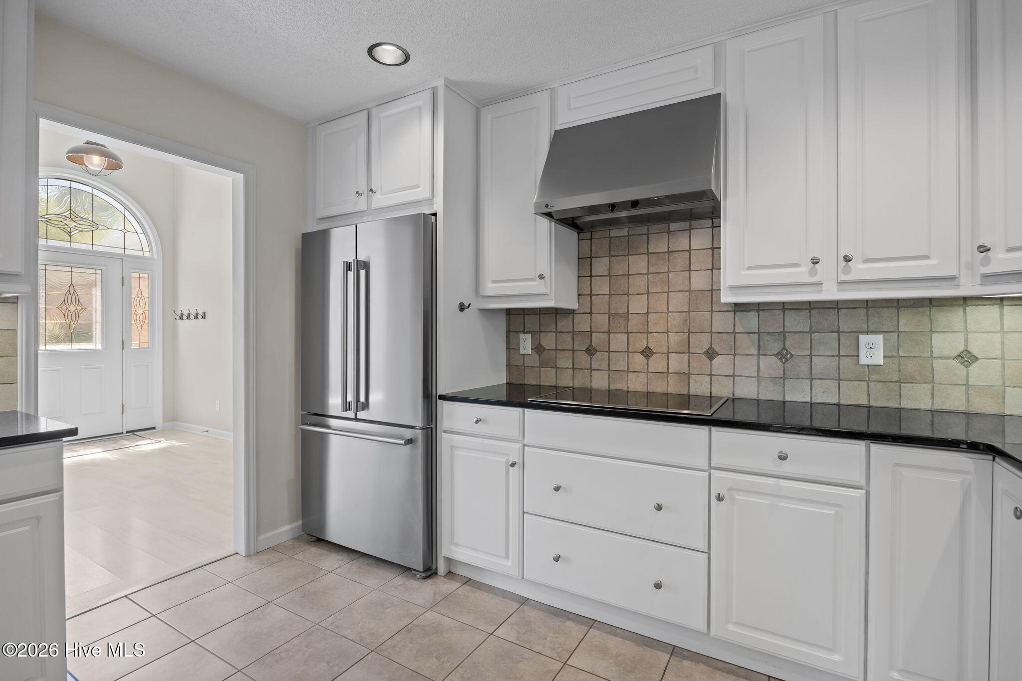 100565188 | Photo 14