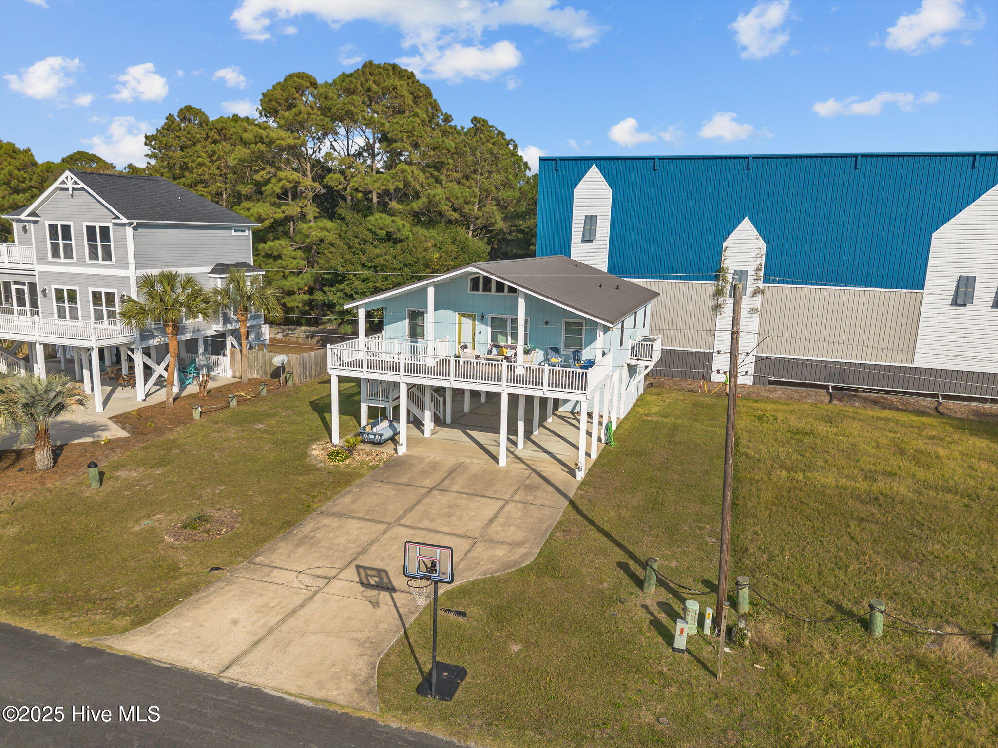 100543033 | Photo 40