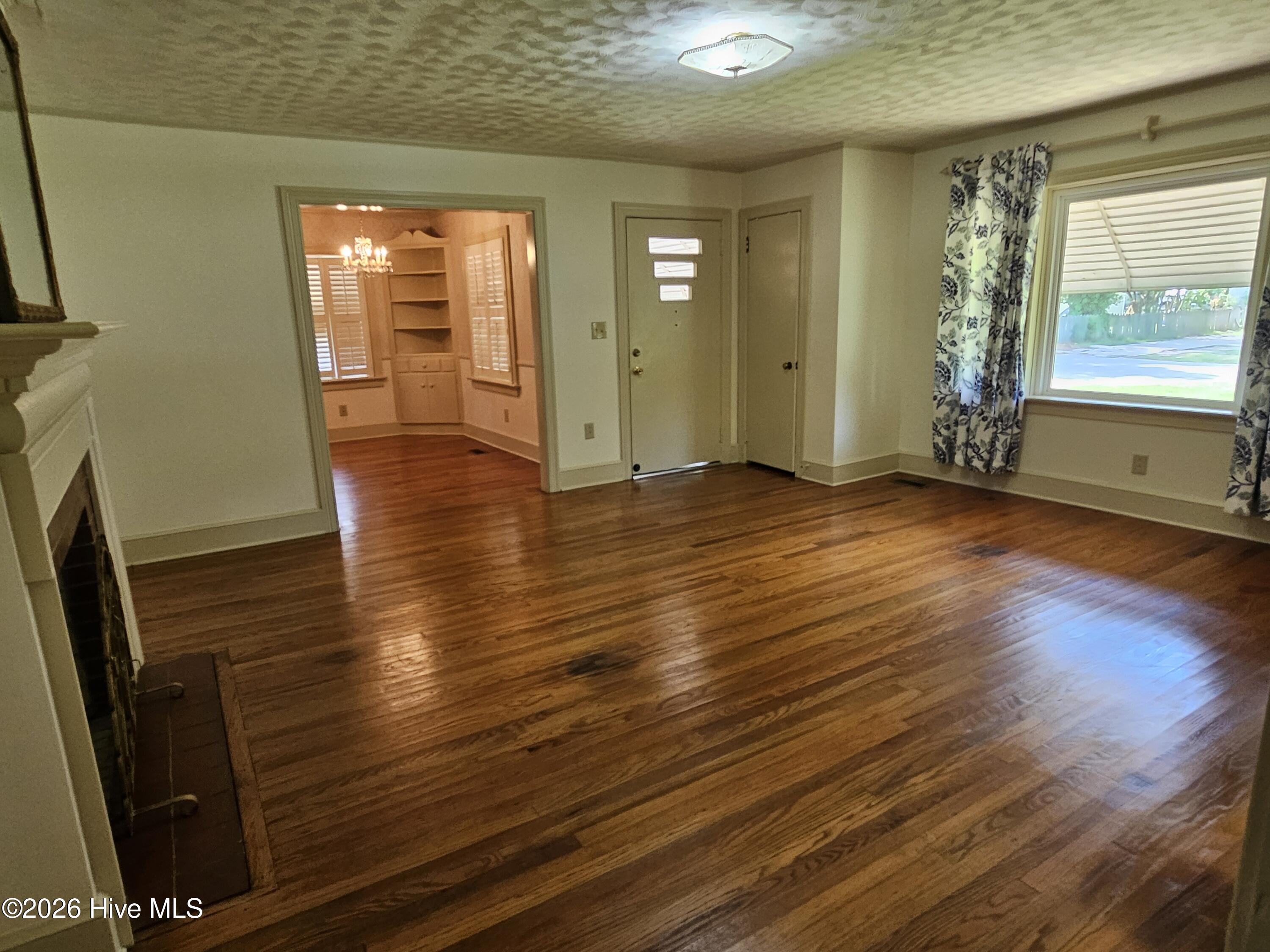 5th image of 702 Stewart Ave, Clinton, NC 28328 | MLS# 100596833