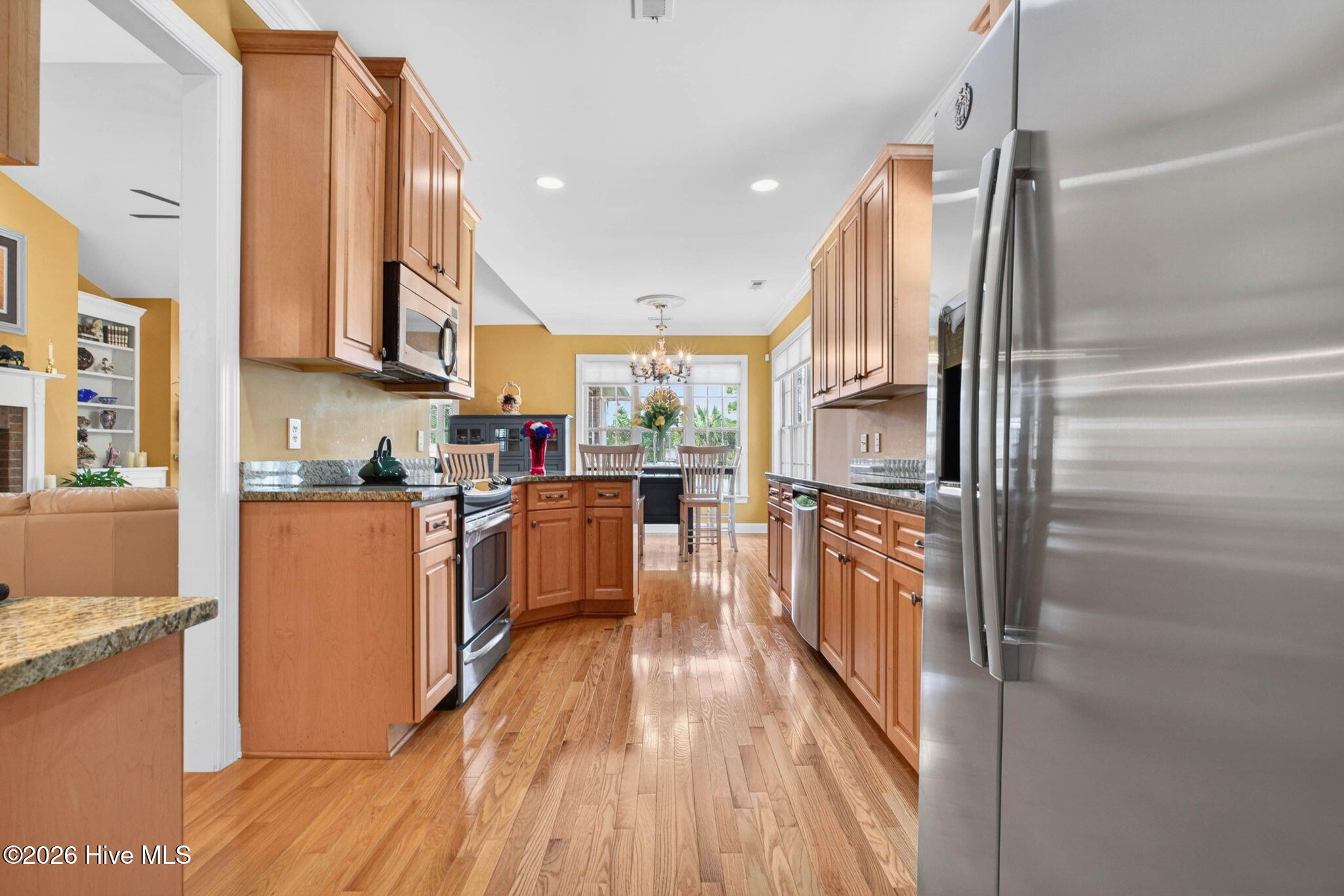 100569405 | Photo 21