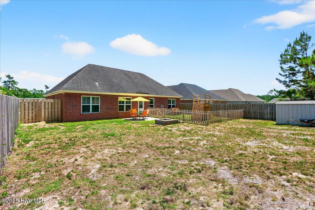 100516834 | Photo 31