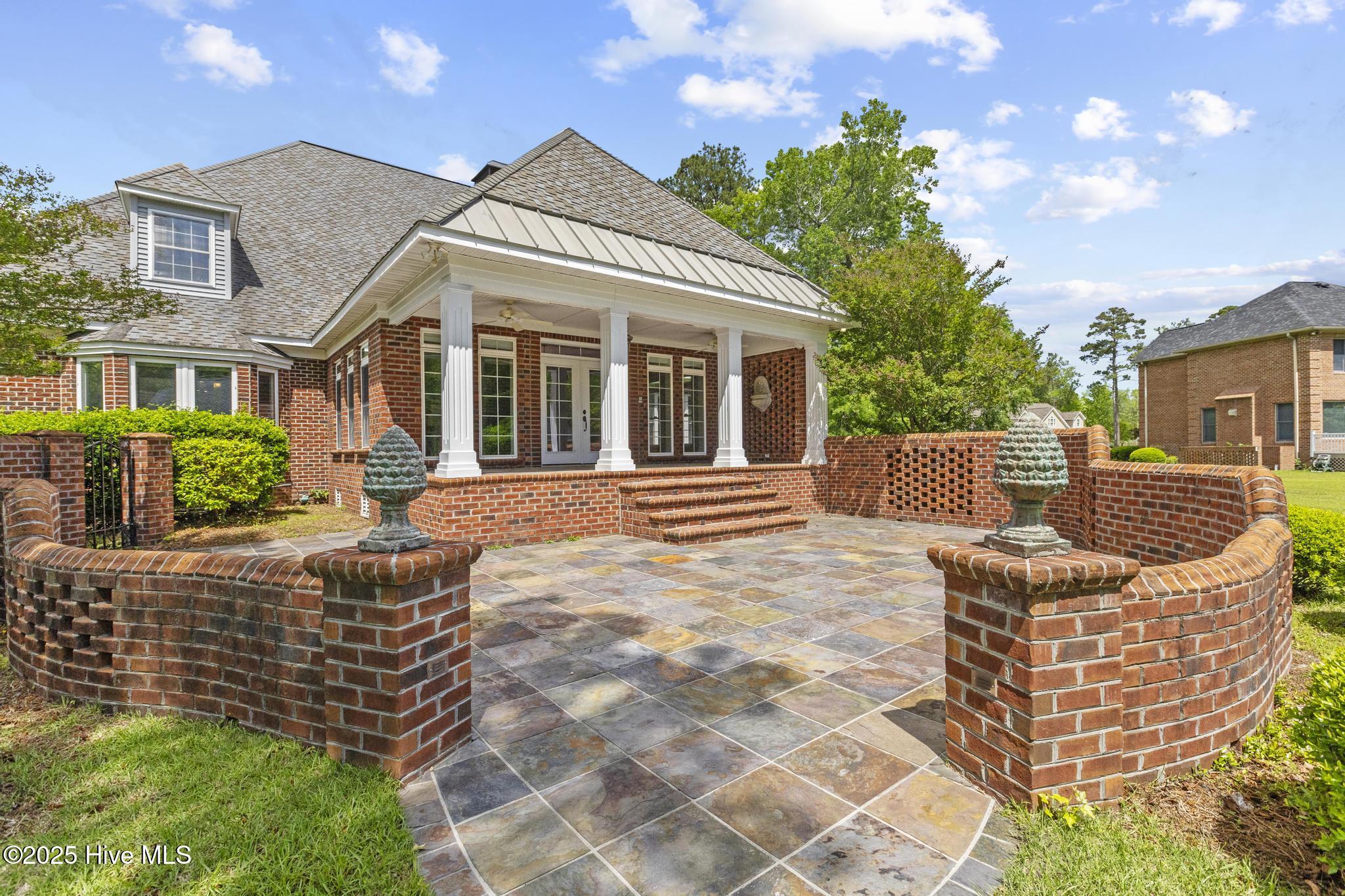 100508292 | Photo 54