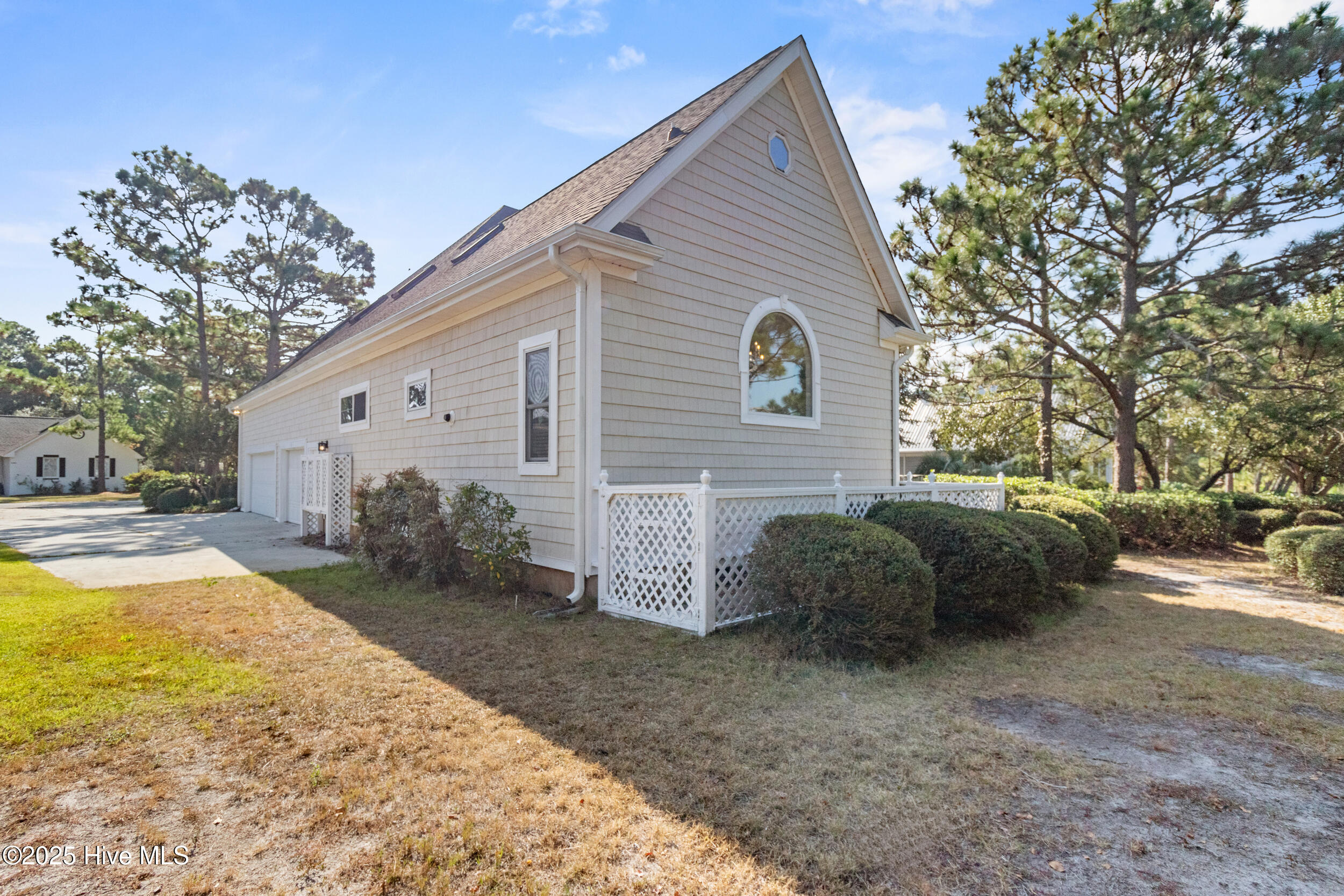 100531940 | Photo 65