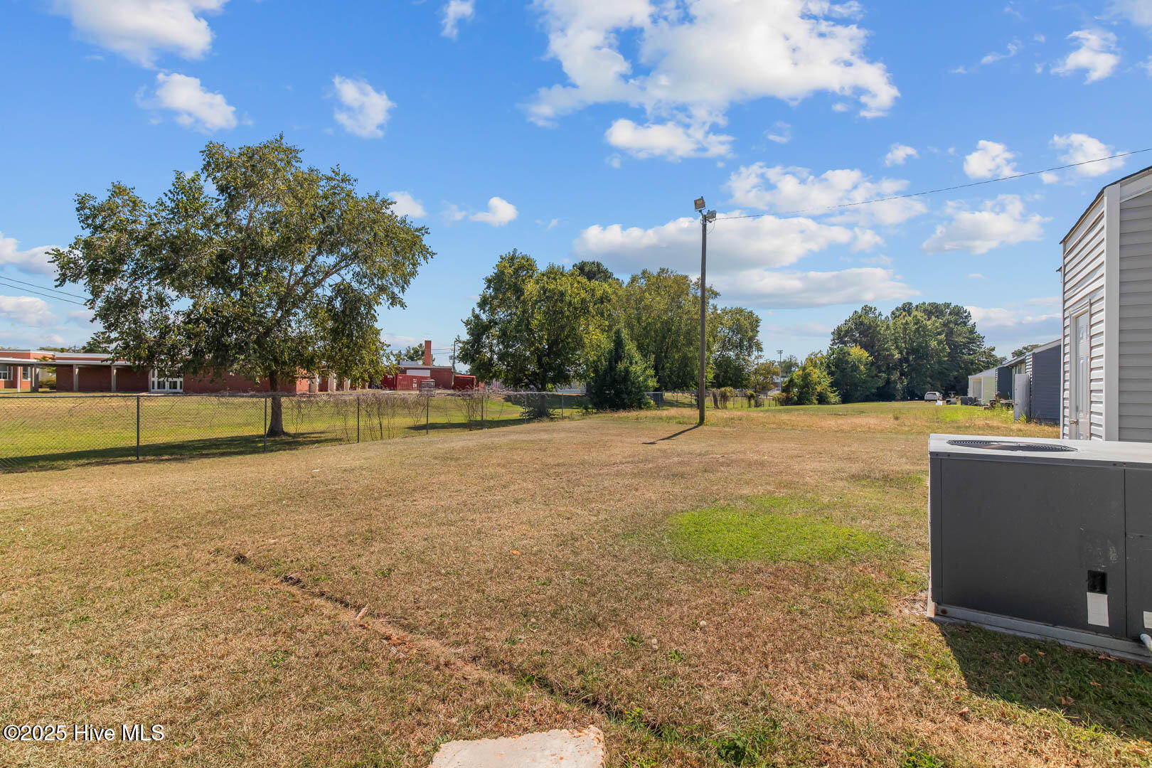 100532312 | Photo 28