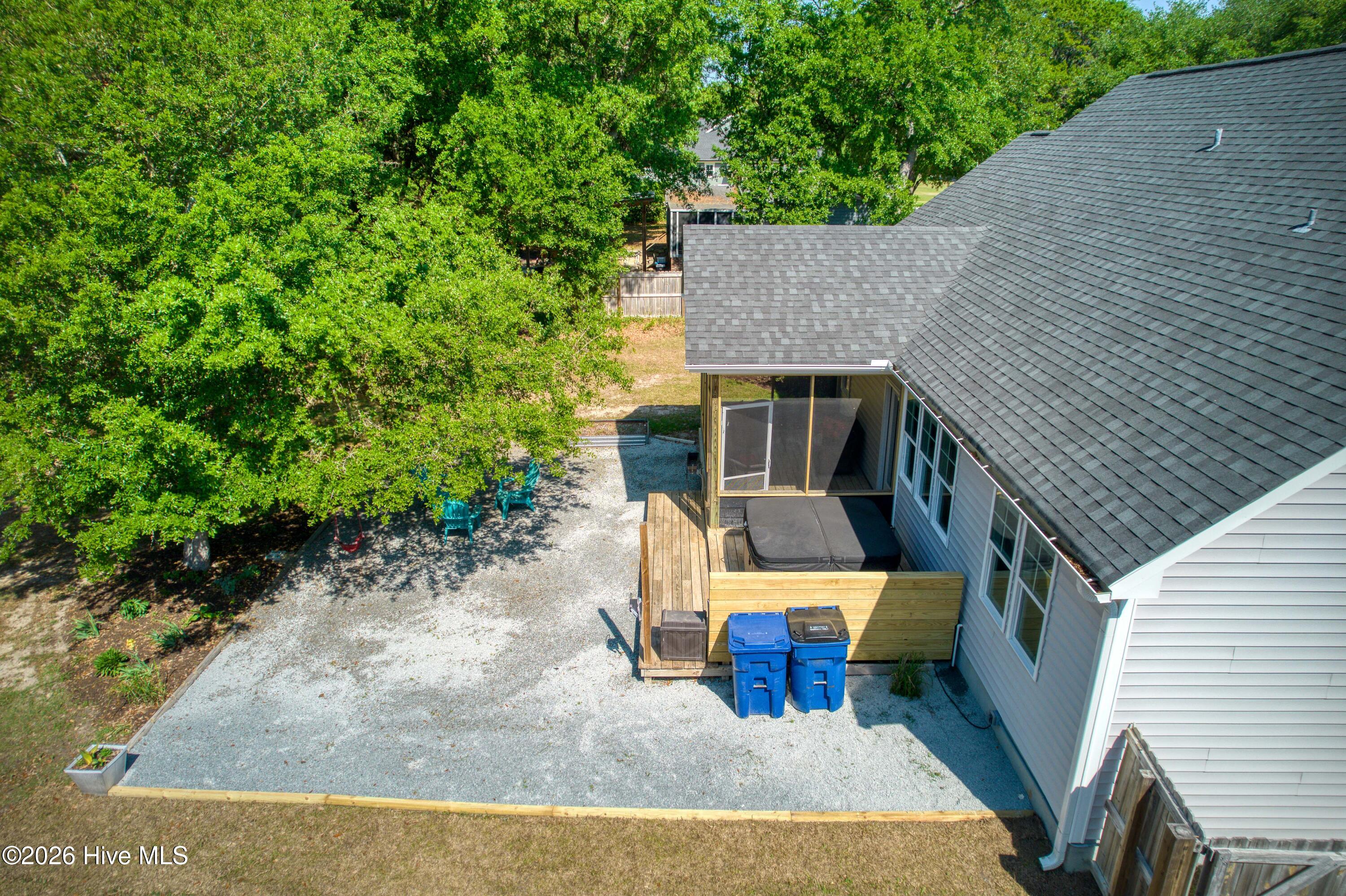 100569284 | Photo 50