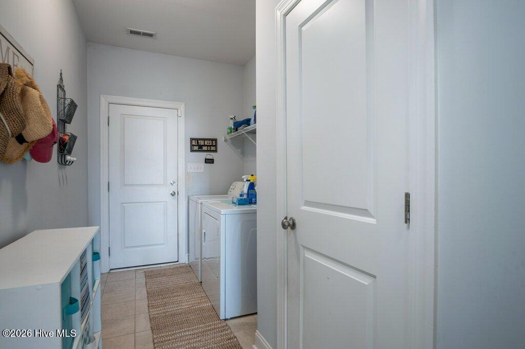 100569625 | Photo 33