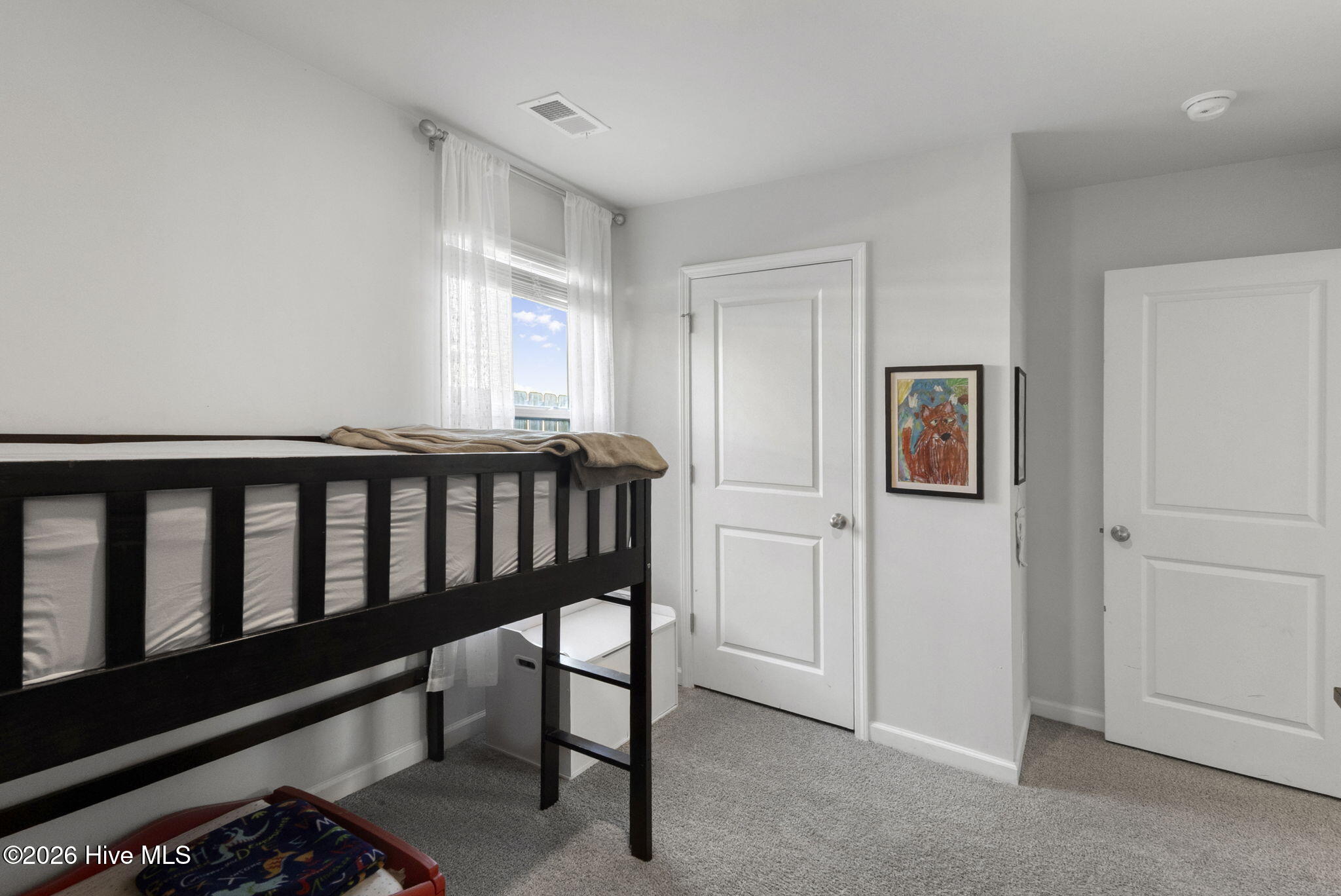 100552073 | Photo 26