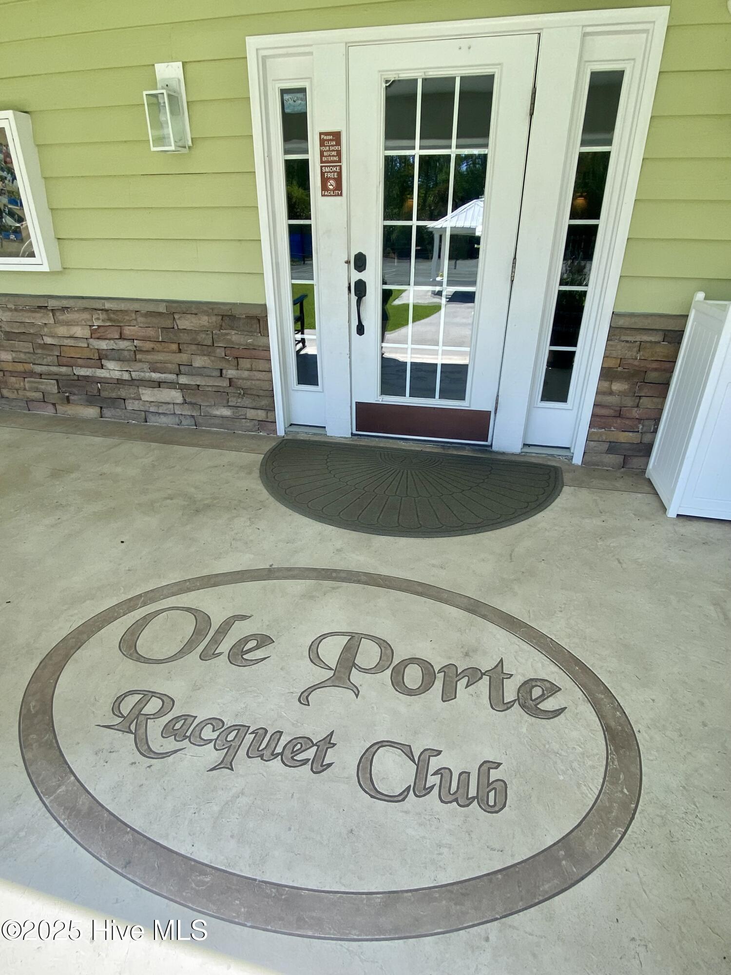 100516022 | Photo 83