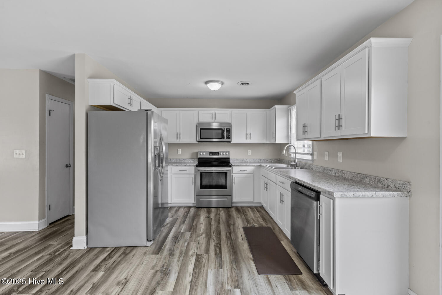 136 Sandy Drive, Jacksonville, NC 28546 – photo 7: sandy-7