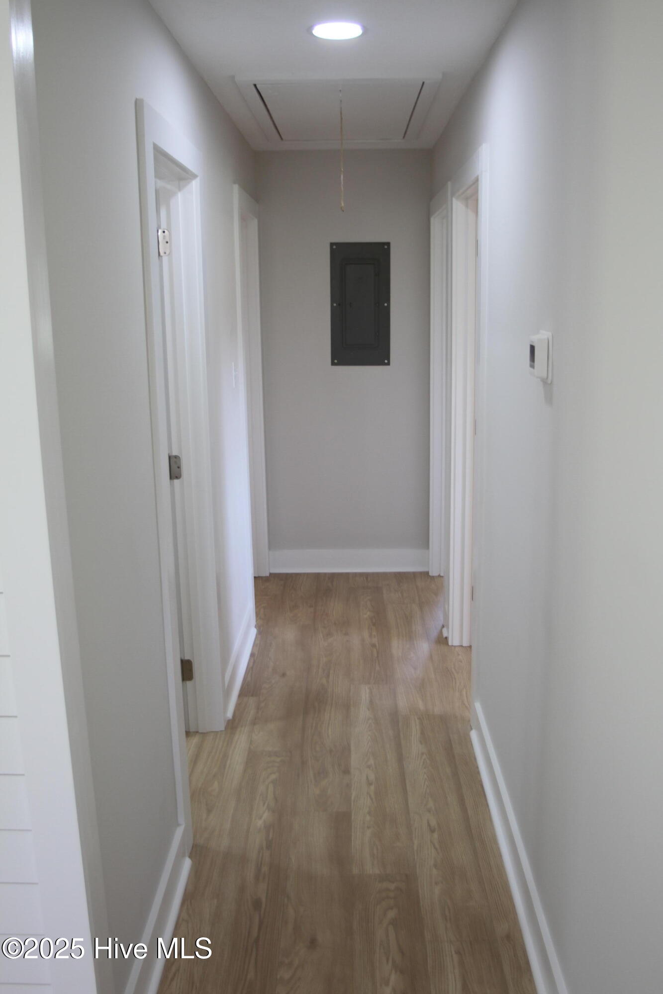 100526271 | Photo 13