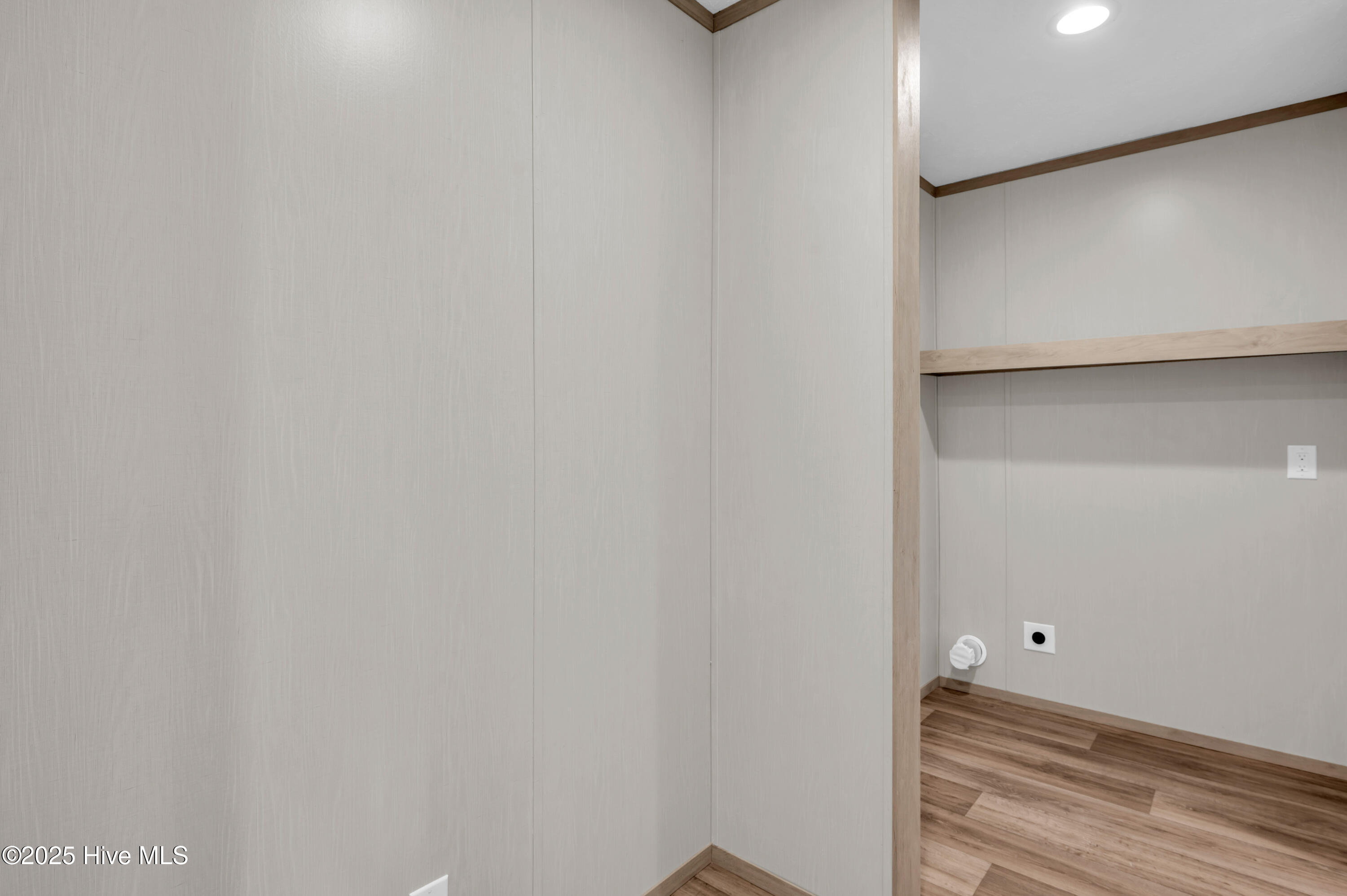 100545094 | Photo 19