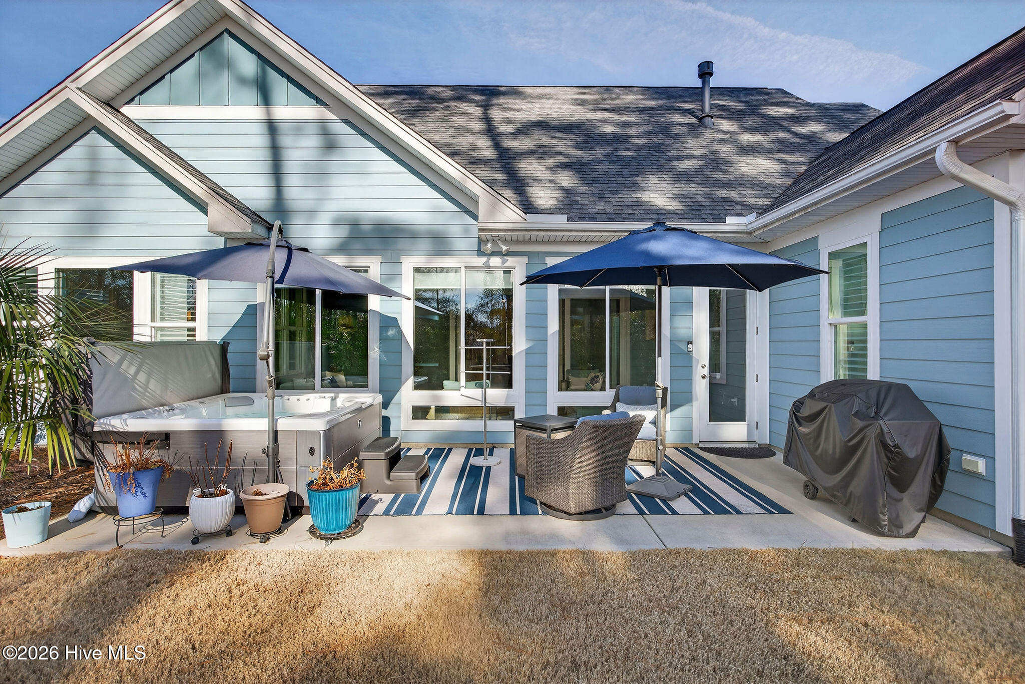 100554107 | Photo 51