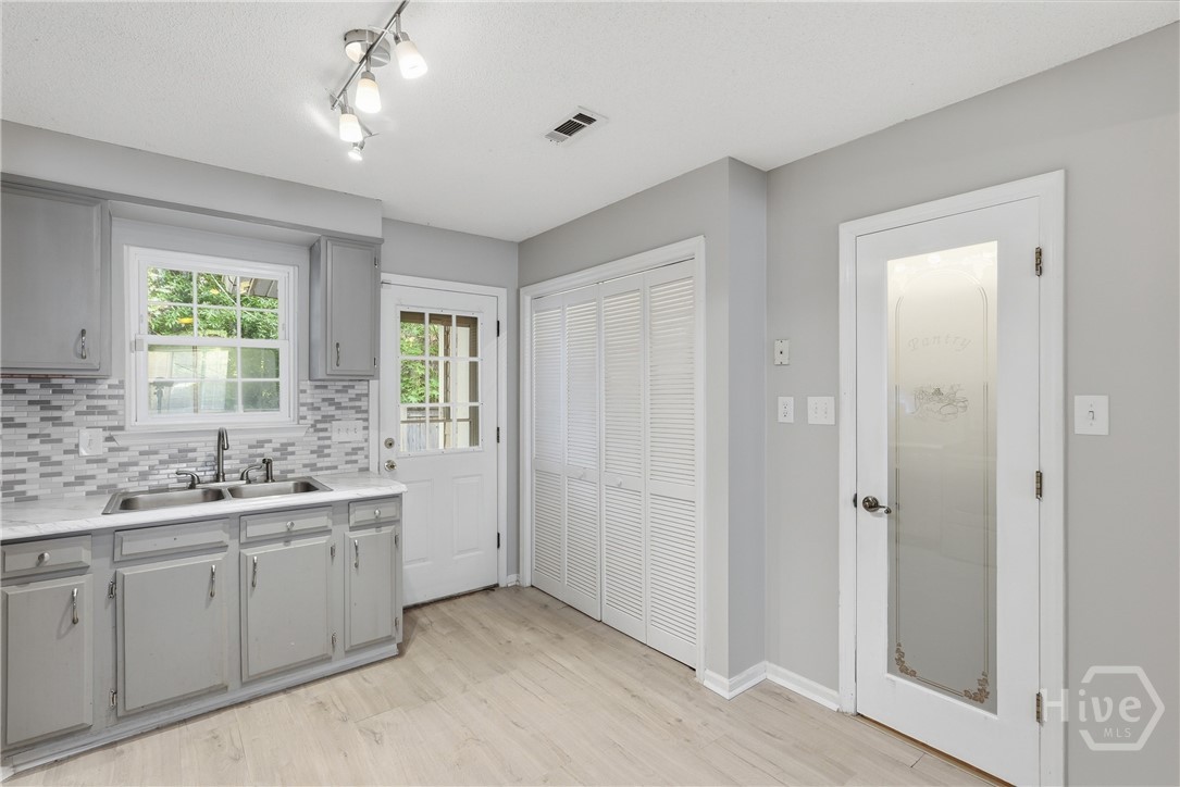 22 Longview Bluff Drive E, Savannah, GA, 31419