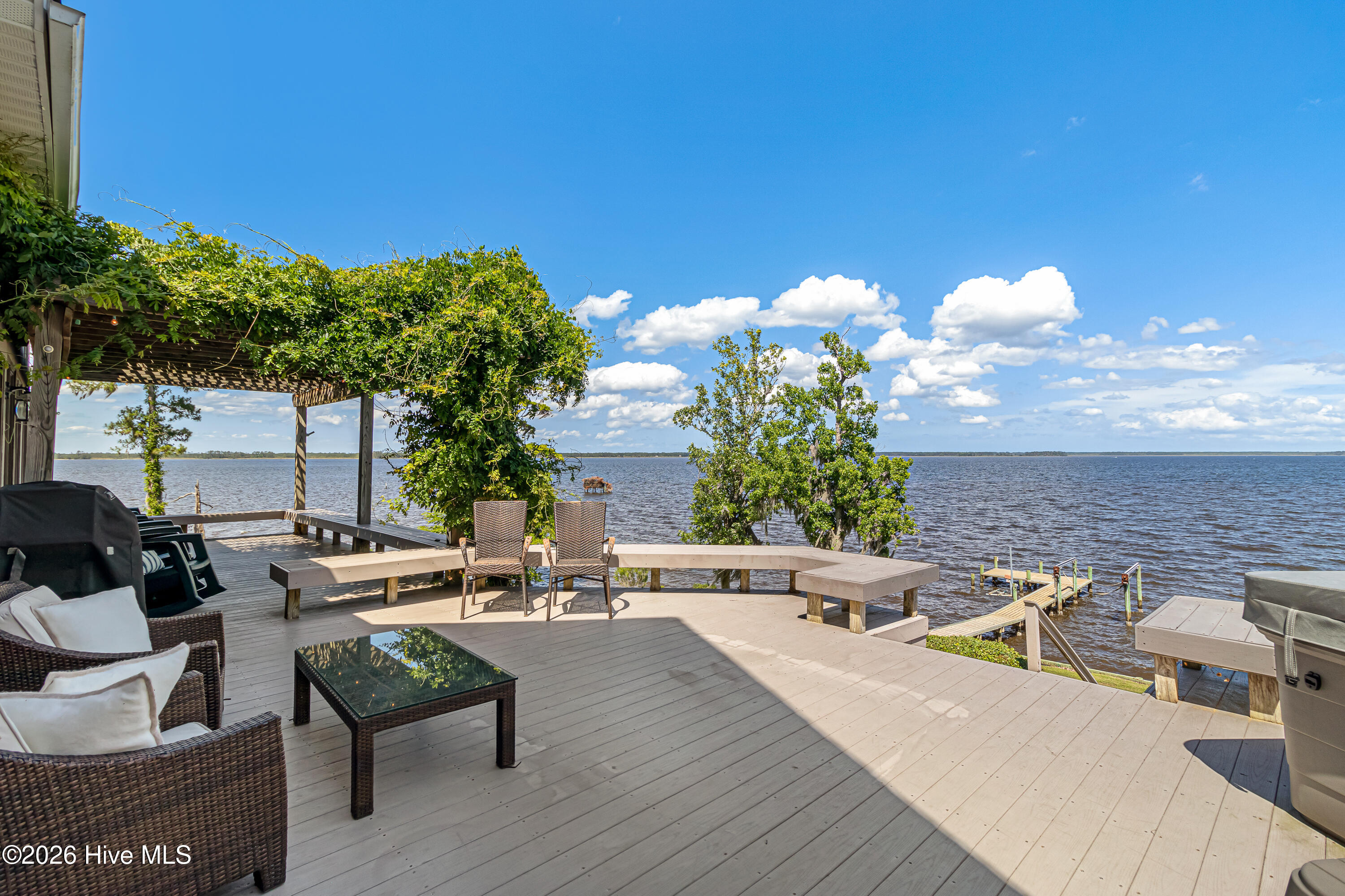 4100 N Rivershore Drive,New Bern