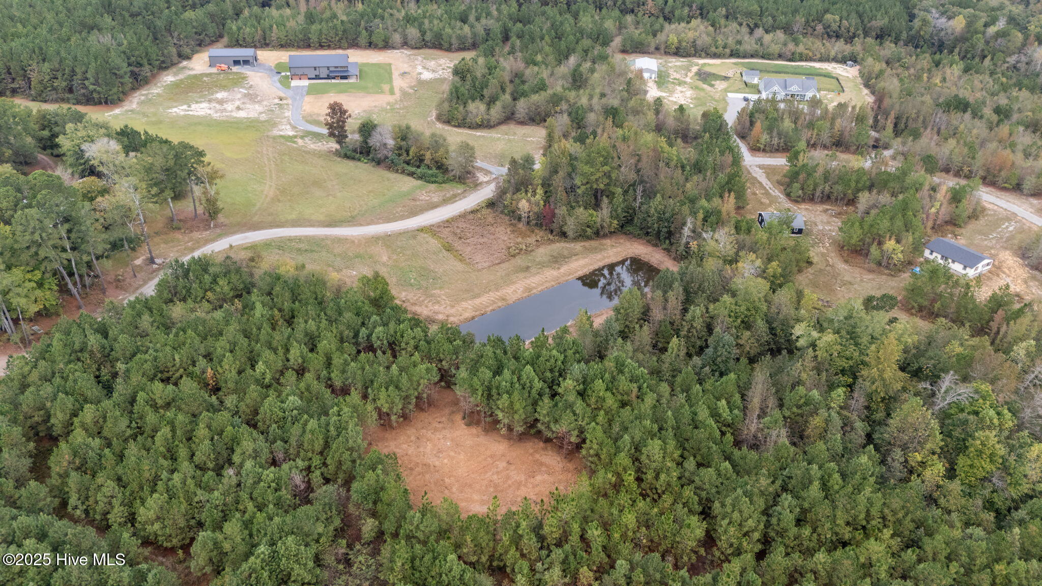 150 Hickory Pointer Way