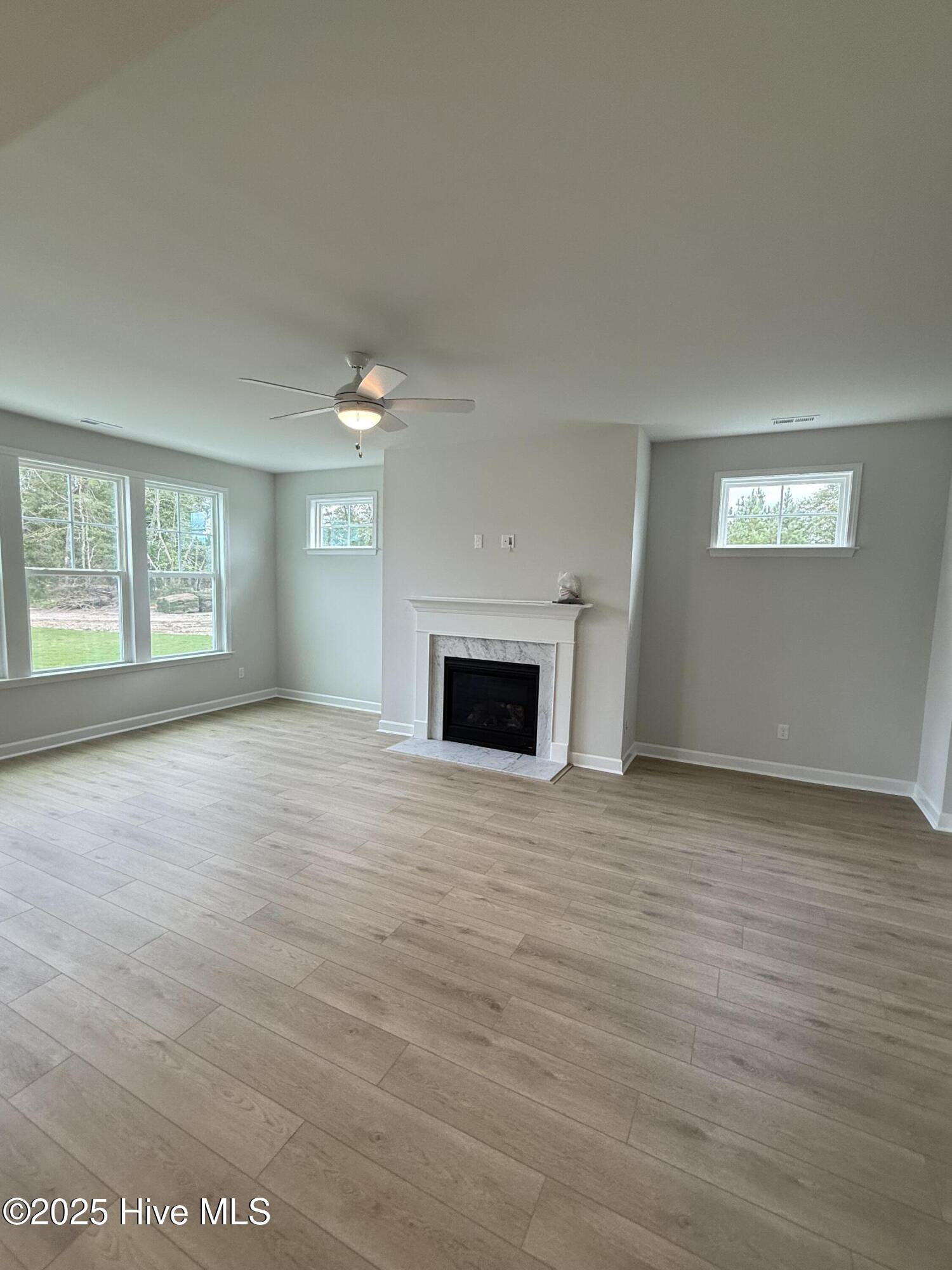 100536678 | Photo 10