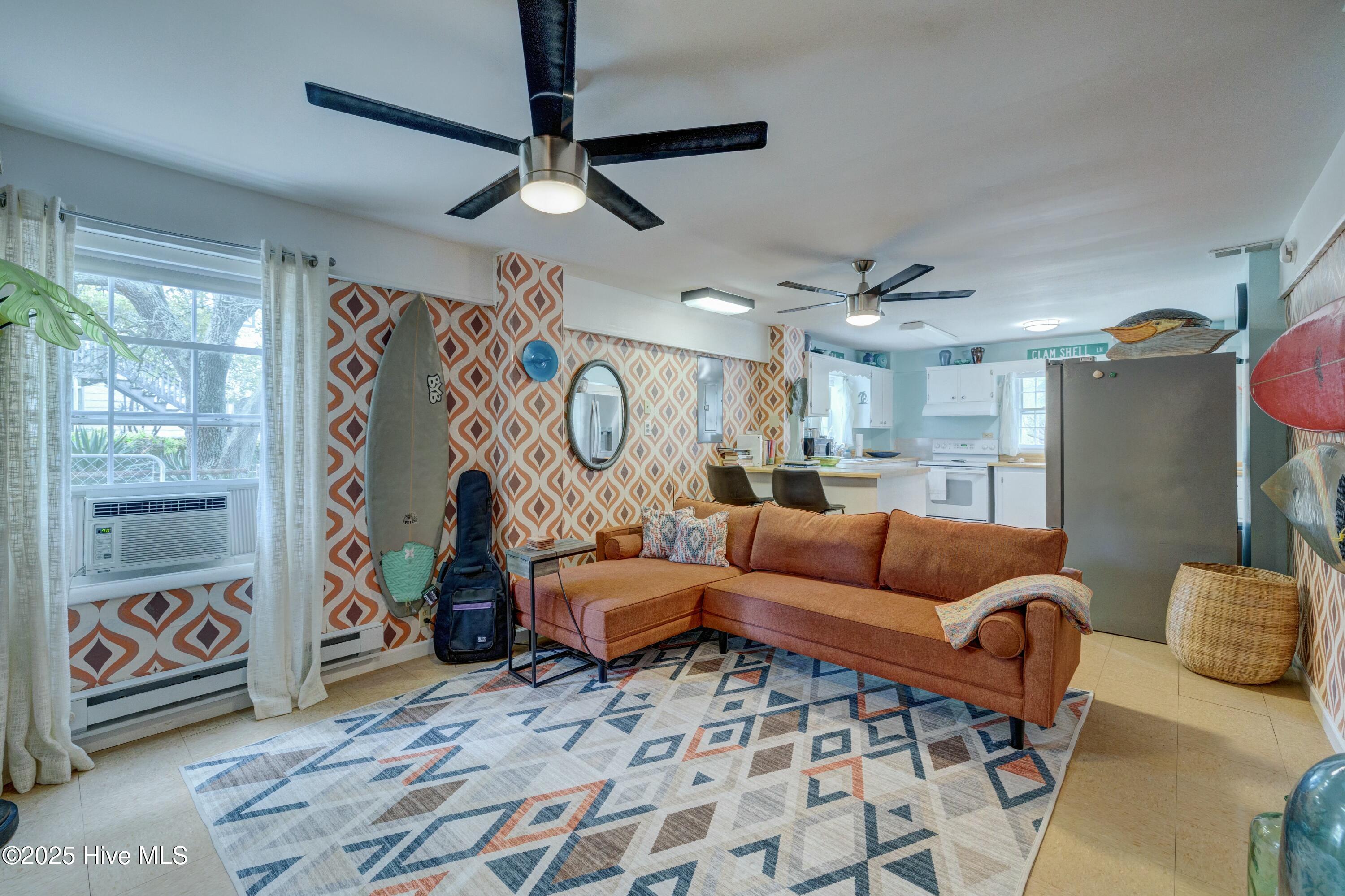 100501642 | Photo 50