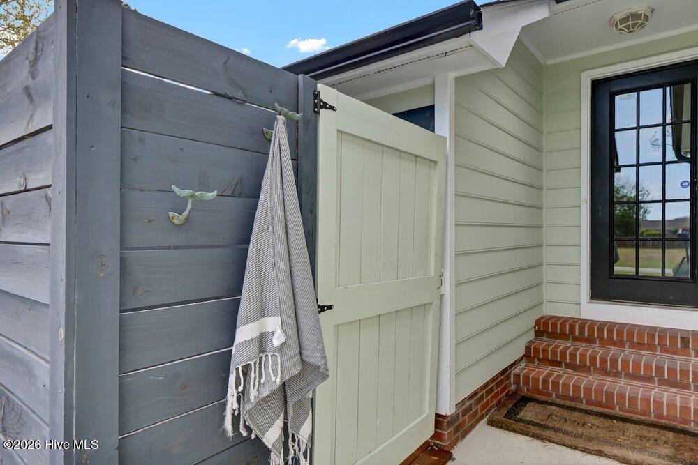 100562479 | Photo 39