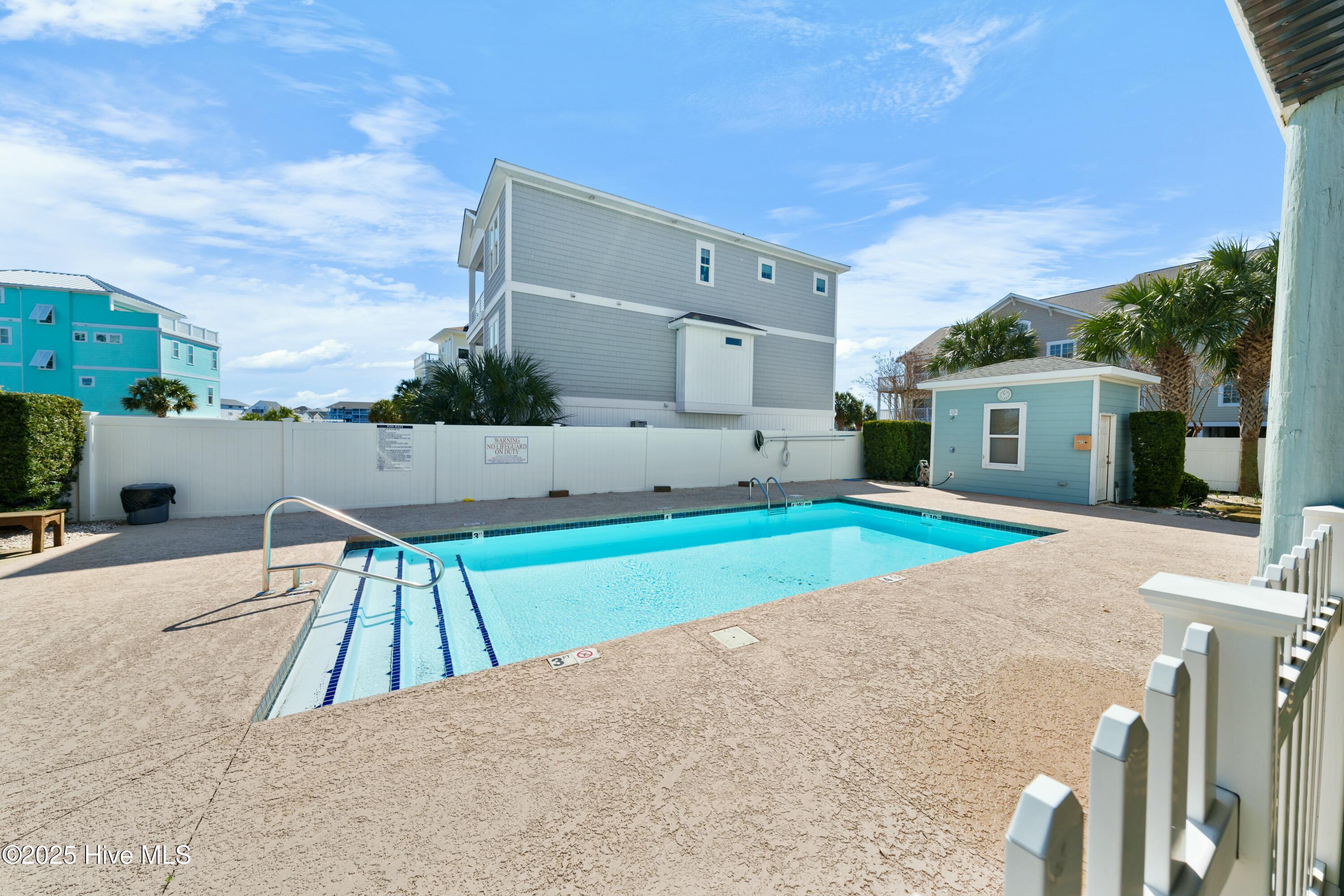 100552218 | Photo 27