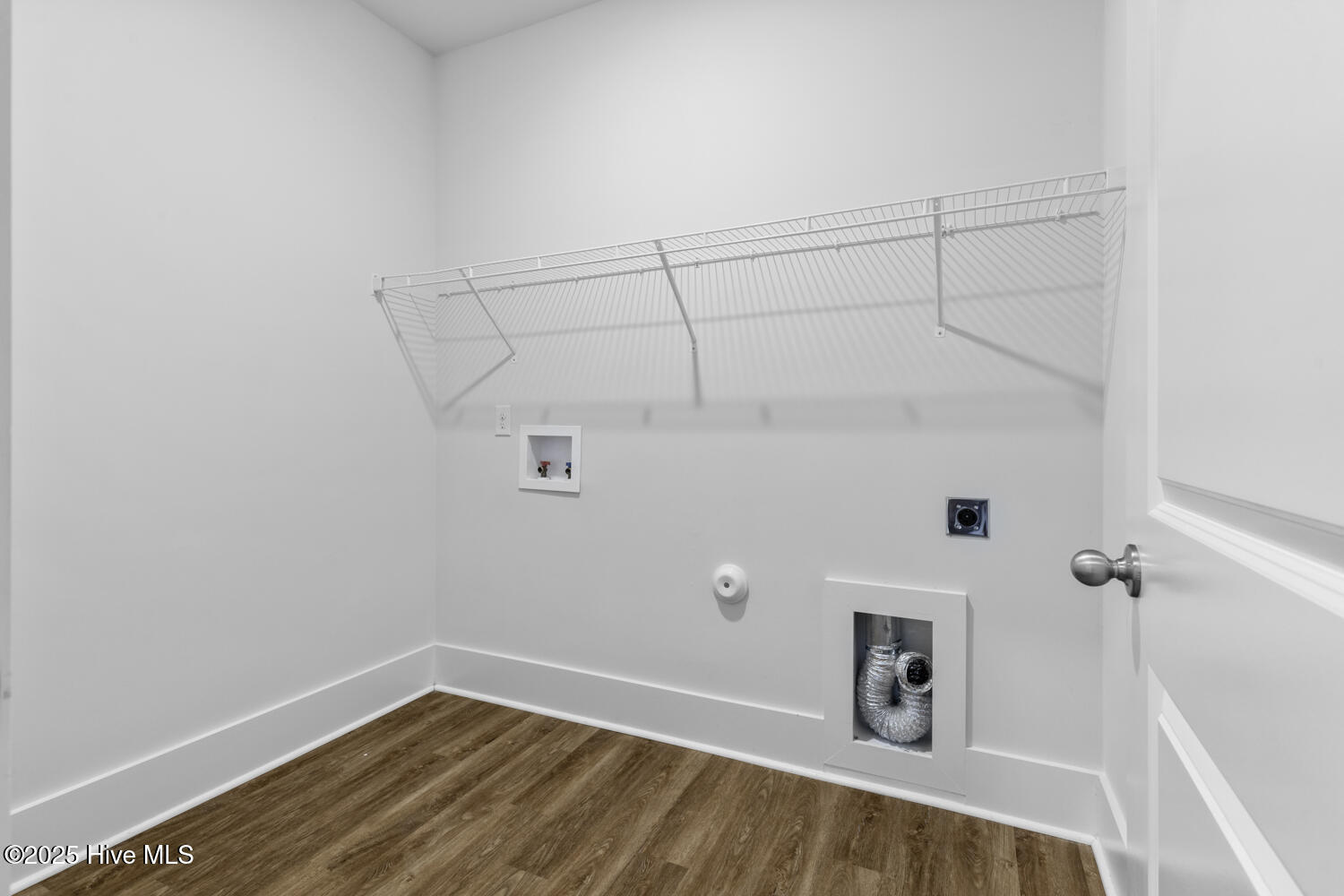 100540047 | Photo 13