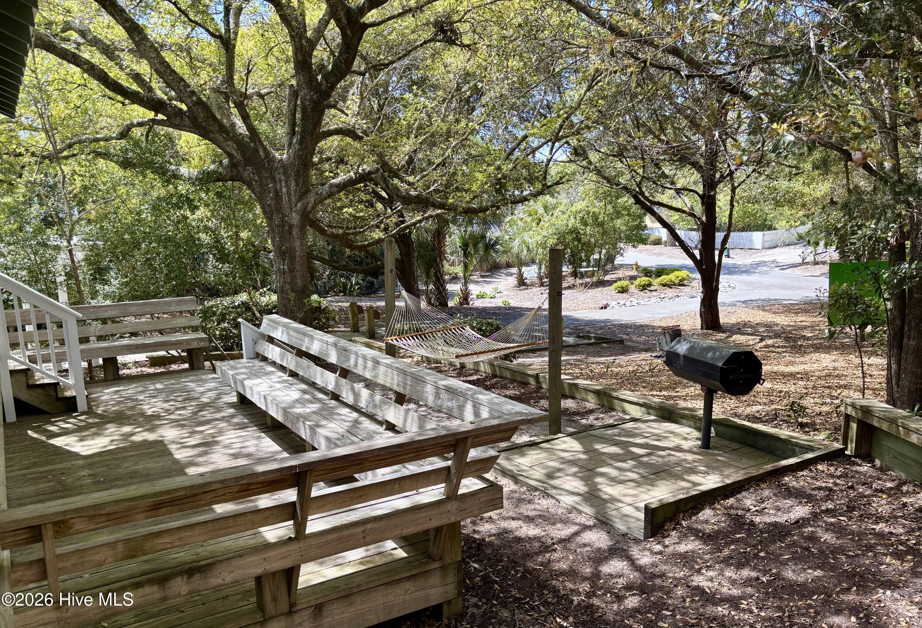 100566073 | Photo 10