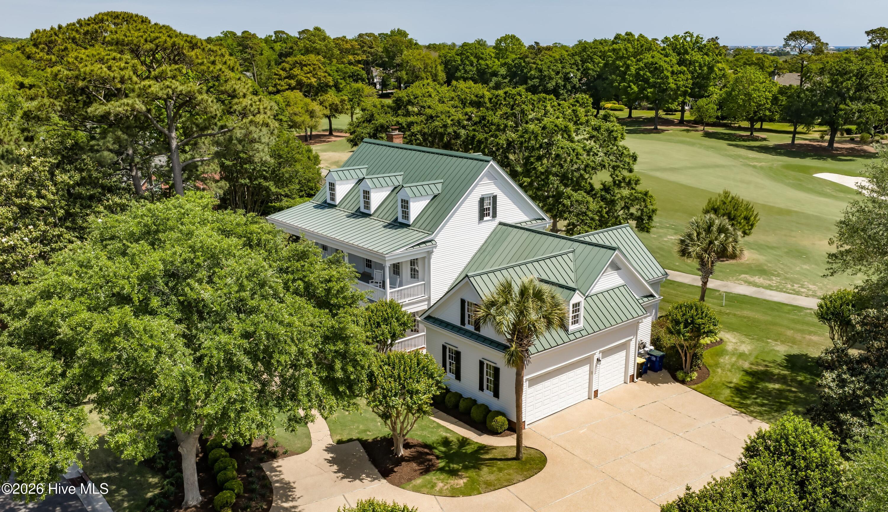 100569370 | Photo 61