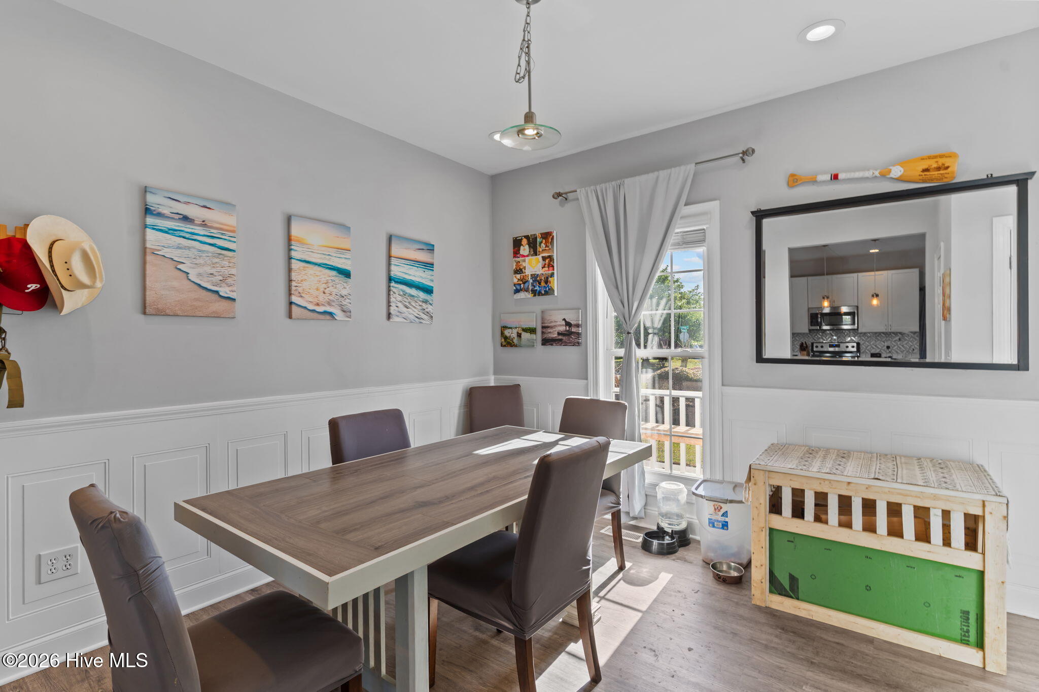 100564590 | Photo 22