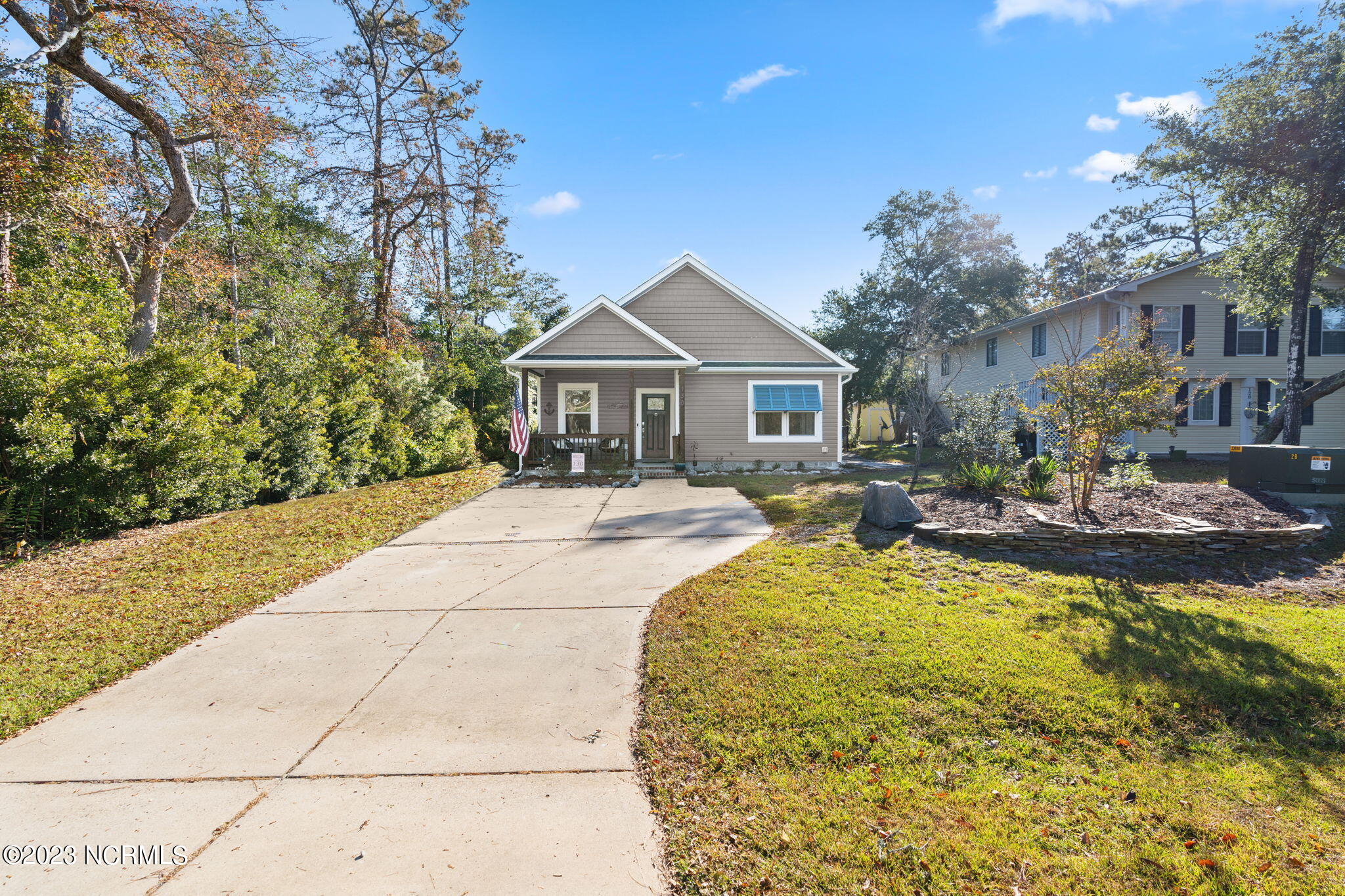 100568297 | Photo 29