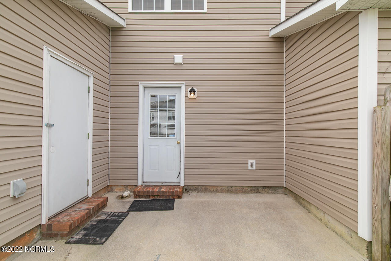 100553769 | Photo 21