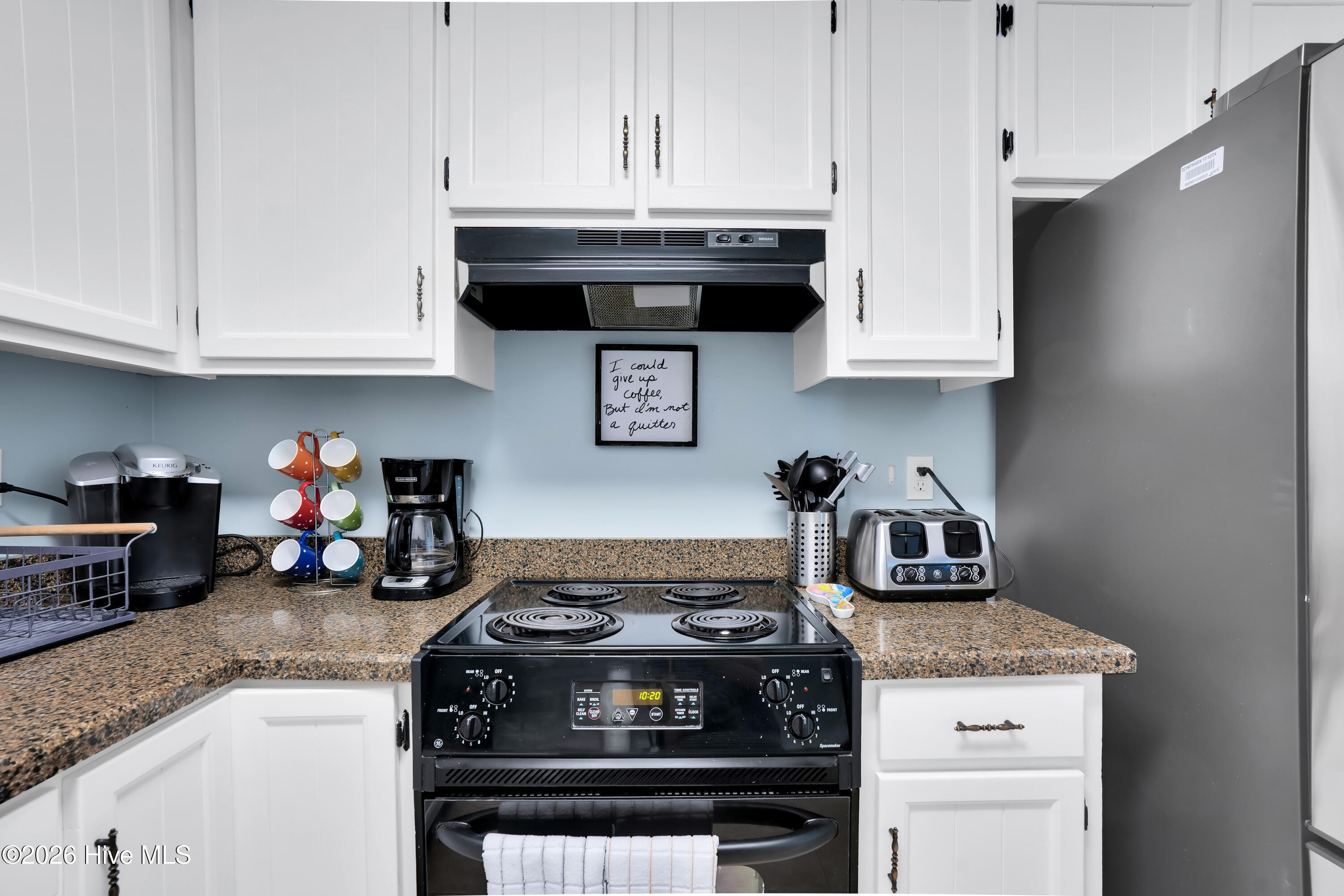 100570328 | Photo 12