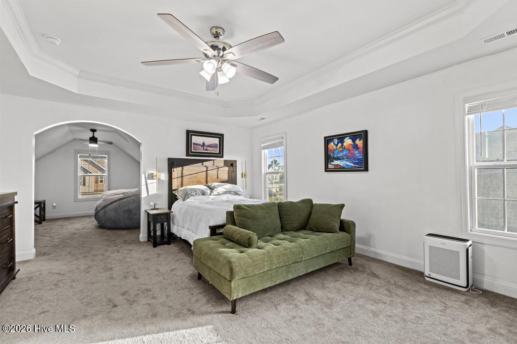 100565608 | Photo 35