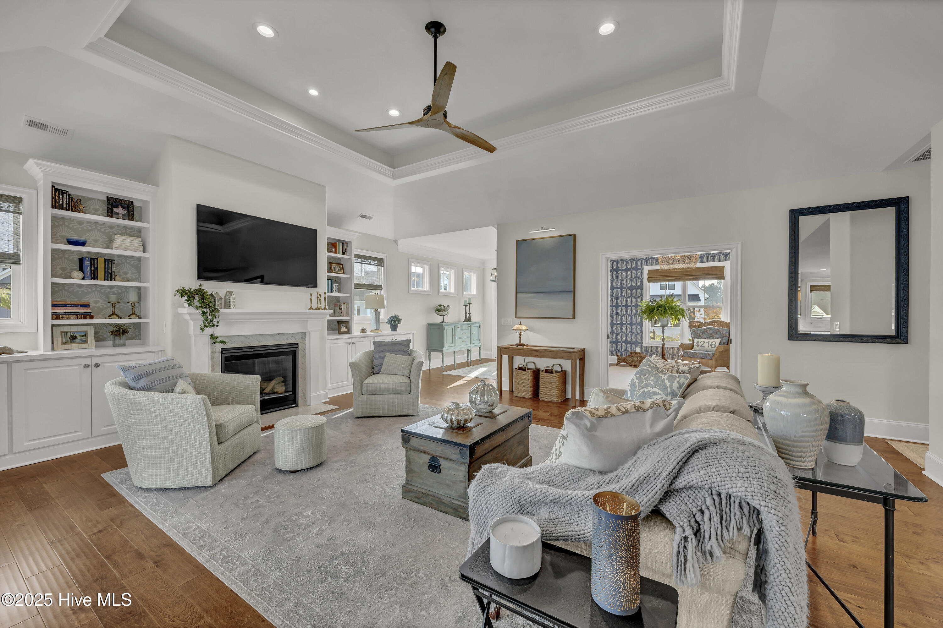 100557399 | Photo 12