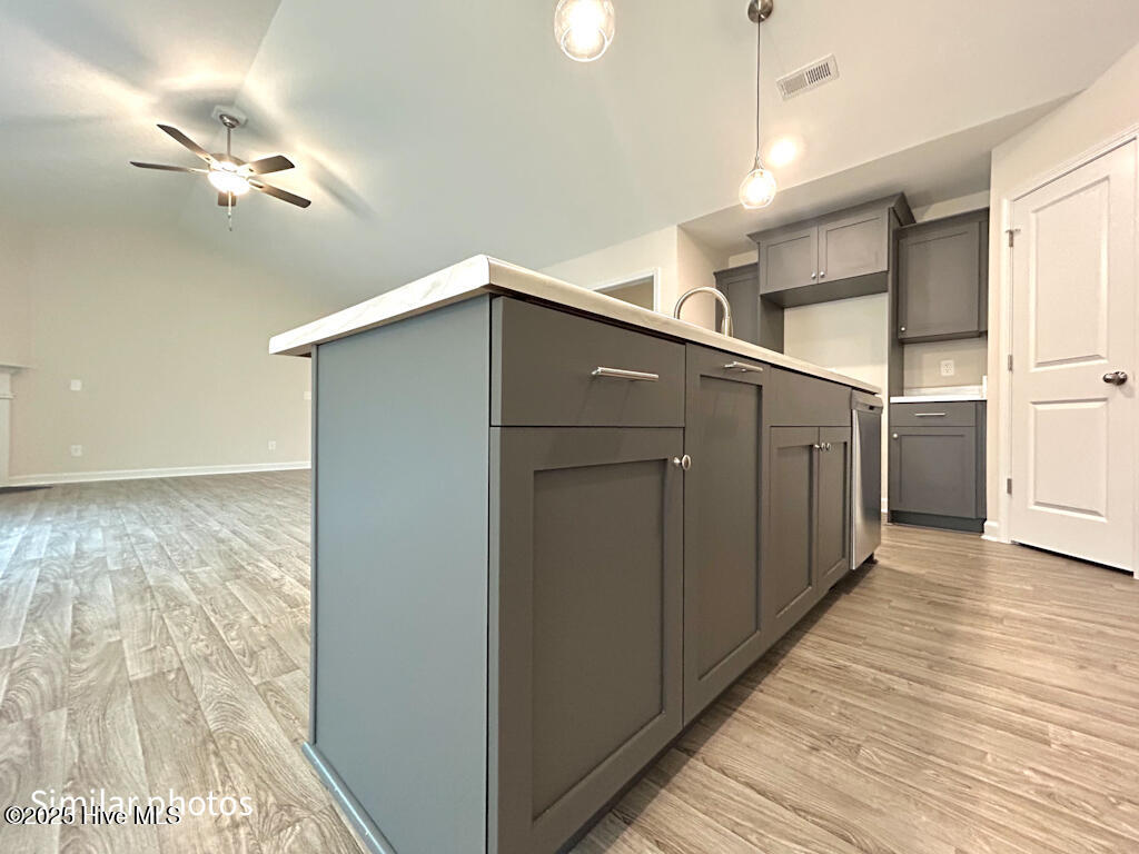 100508196 | Photo 24