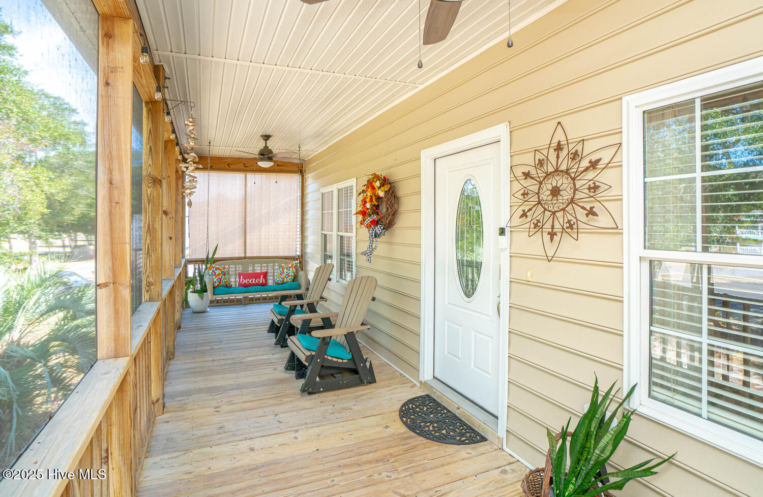 100532611 | Photo 21