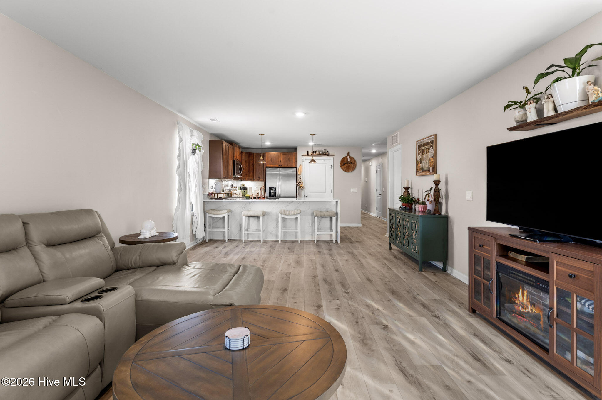 100566662 | Photo 56